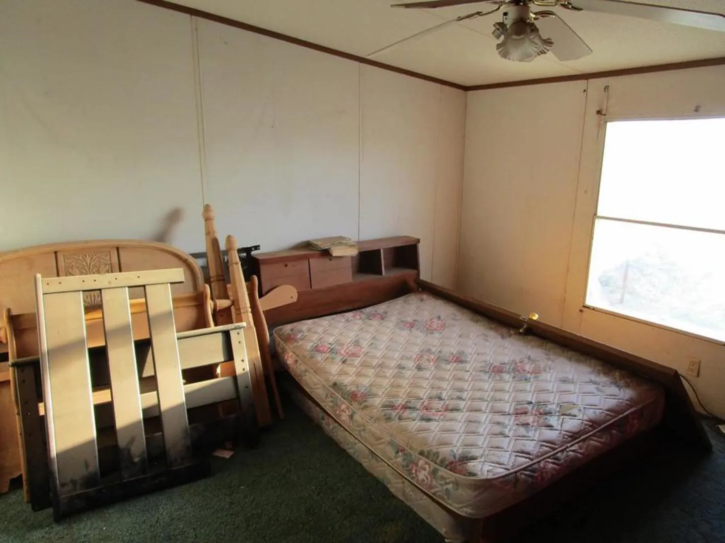 Mobile Home For Sale in Mitchell County , 840 Cherry Street, Colorado City, Texas 79512, 3 Bedroom, 2 Bathroom, Garage spaces, 1,080 Sqft, built in 2001, mls#21304639, Real Estate Agent in Colorado City, Homes For Sale in Mitchell county, Homes For Sale in Colorado City, Realtor in Colorado City Texas, Real Estate Brokerage Independent Realty Texas, Luminita Cordes Realtor
