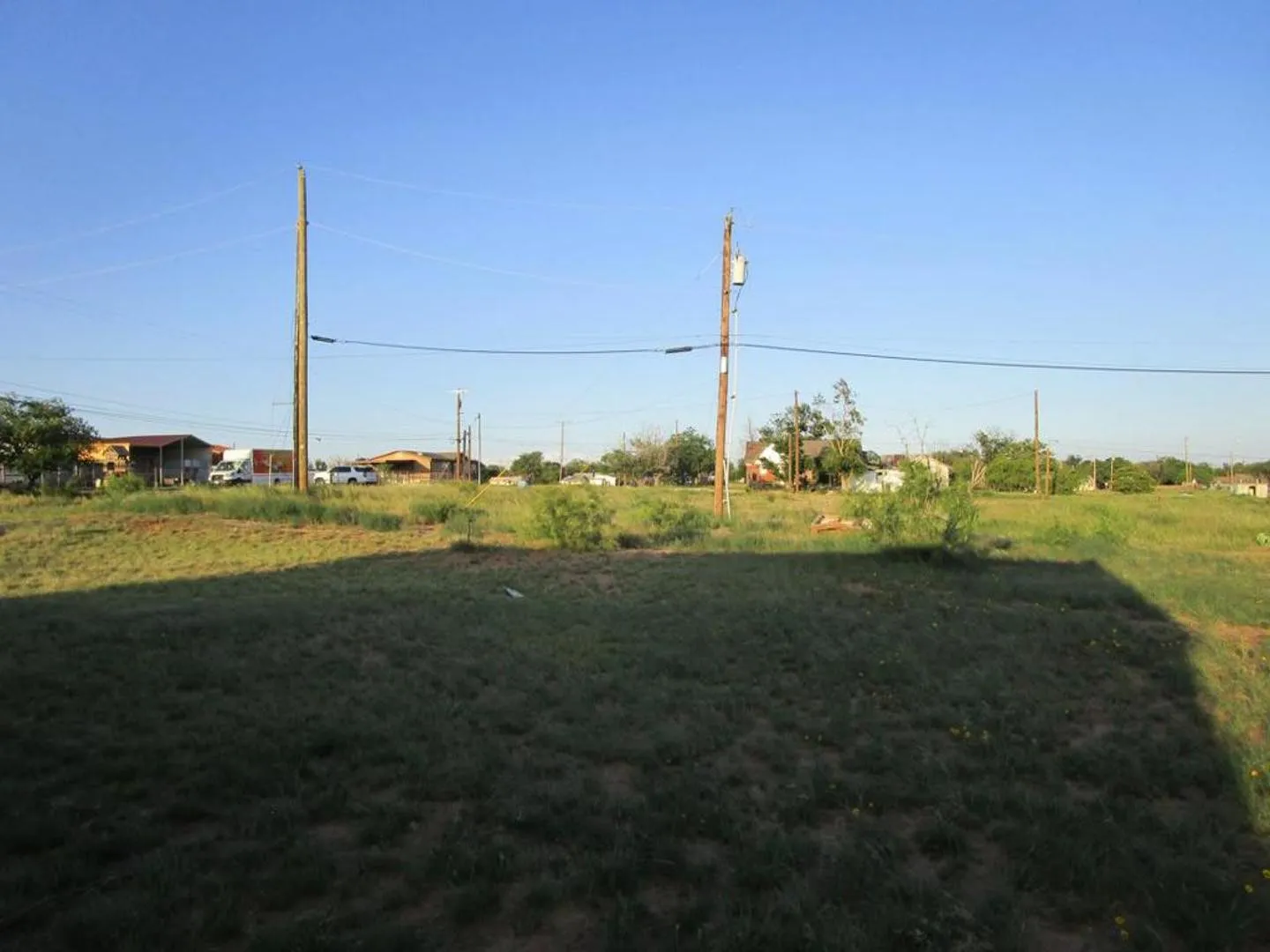 Mobile Home For Sale in Mitchell County , 840 Cherry Street, Colorado City, Texas 79512, 3 Bedroom, 2 Bathroom, Garage spaces, 1,080 Sqft, built in 2001, mls#21304639, Real Estate Agent in Colorado City, Homes For Sale in Mitchell county, Homes For Sale in Colorado City, Realtor in Colorado City Texas, Real Estate Brokerage Independent Realty Texas, Luminita Cordes Realtor