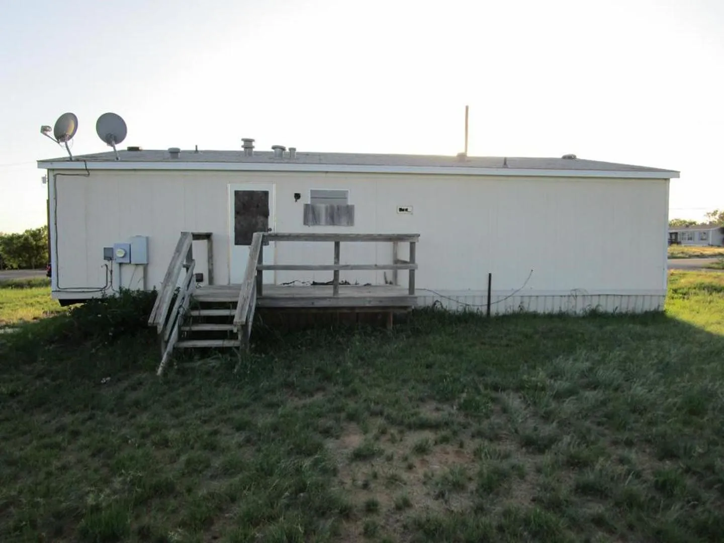 Mobile Home For Sale in Mitchell County , 840 Cherry Street, Colorado City, Texas 79512, 3 Bedroom, 2 Bathroom, Garage spaces, 1,080 Sqft, built in 2001, mls#21304639, Real Estate Agent in Colorado City, Homes For Sale in Mitchell county, Homes For Sale in Colorado City, Realtor in Colorado City Texas, Real Estate Brokerage Independent Realty Texas, Luminita Cordes Realtor