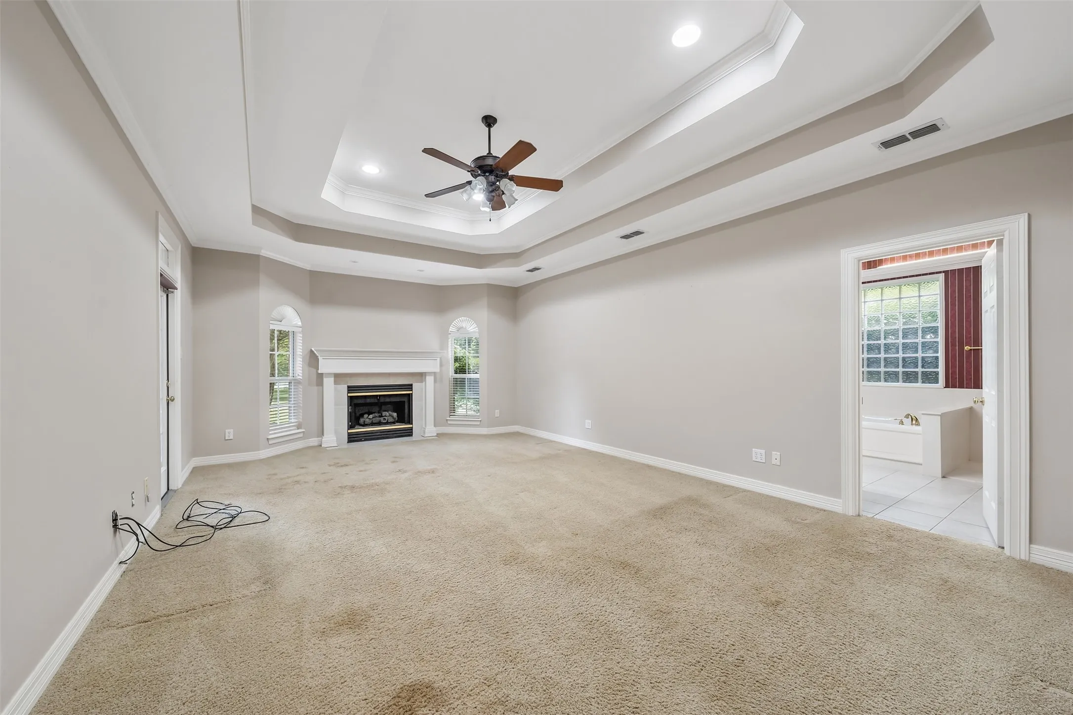 Single Family Residence For Sale in Smith County , 20388 County Road 150, Flint, Texas 75762, 3 Bedroom, 3 Bathroom, 2 Garage spaces, 3,335 Sqft, built in 1999, mls#21304619, Real Estate Agent in Flint, Homes For Sale in Smith county, Homes For Sale in Flint, Realtor in Flint Texas, Real Estate Brokerage Independent Realty Texas, Luminita Cordes Realtor