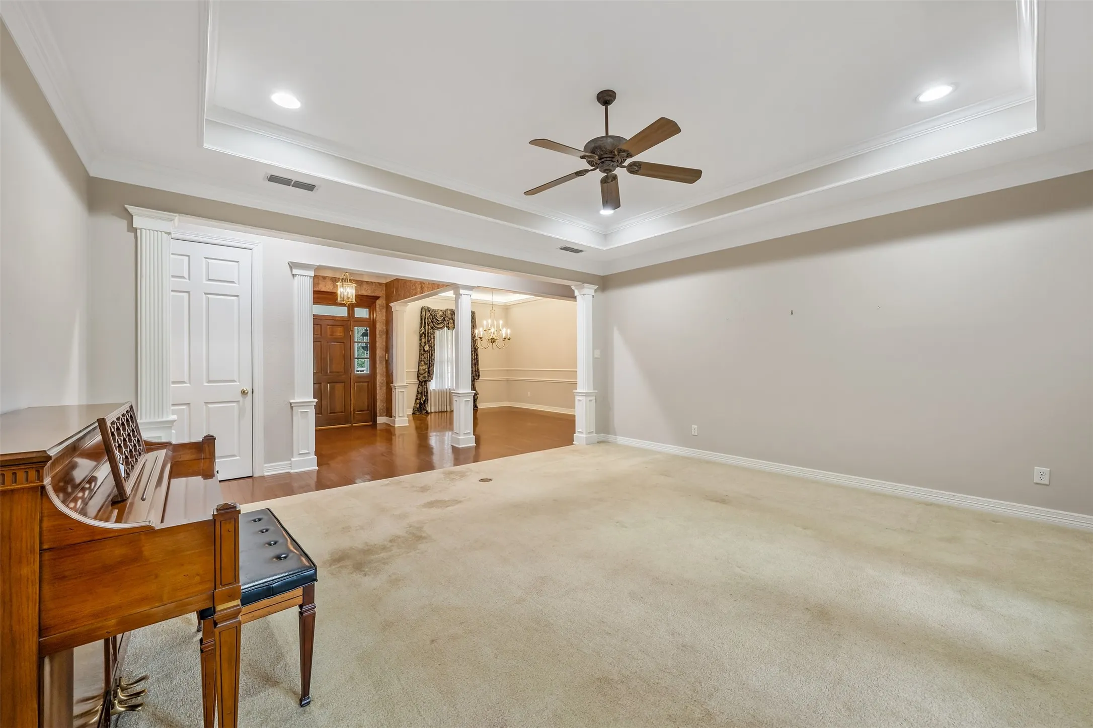Single Family Residence For Sale in Smith County , 20388 County Road 150, Flint, Texas 75762, 3 Bedroom, 3 Bathroom, 2 Garage spaces, 3,335 Sqft, built in 1999, mls#21304619, Real Estate Agent in Flint, Homes For Sale in Smith county, Homes For Sale in Flint, Realtor in Flint Texas, Real Estate Brokerage Independent Realty Texas, Luminita Cordes Realtor