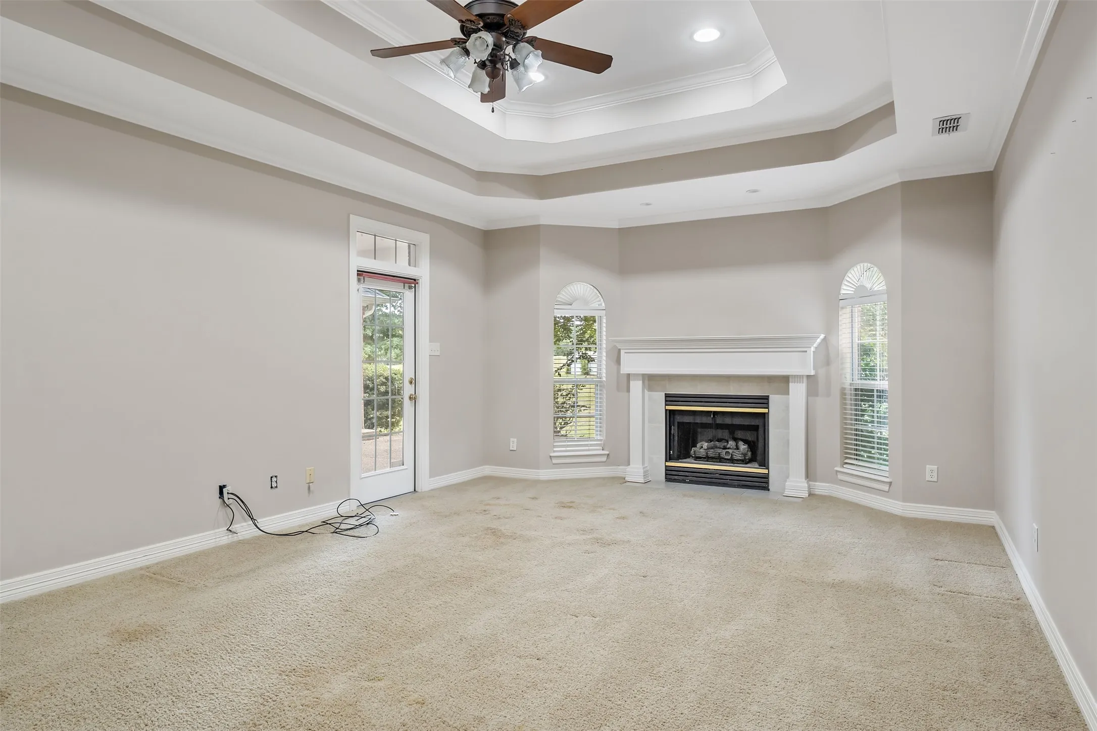 Single Family Residence For Sale in Smith County , 20388 County Road 150, Flint, Texas 75762, 3 Bedroom, 3 Bathroom, 2 Garage spaces, 3,335 Sqft, built in 1999, mls#21304619, Real Estate Agent in Flint, Homes For Sale in Smith county, Homes For Sale in Flint, Realtor in Flint Texas, Real Estate Brokerage Independent Realty Texas, Luminita Cordes Realtor