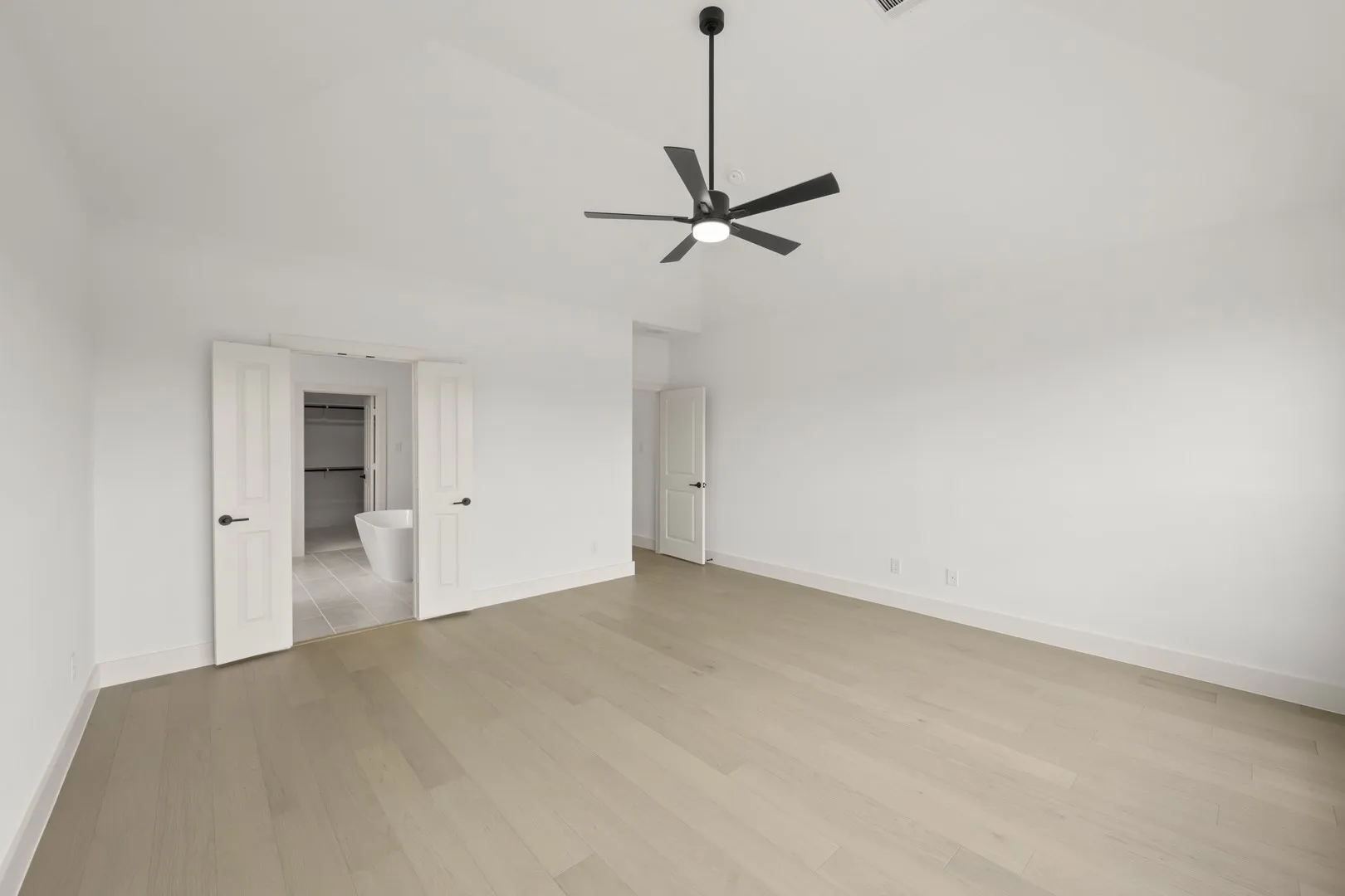 1630 Briarwood- Primary Suite-4