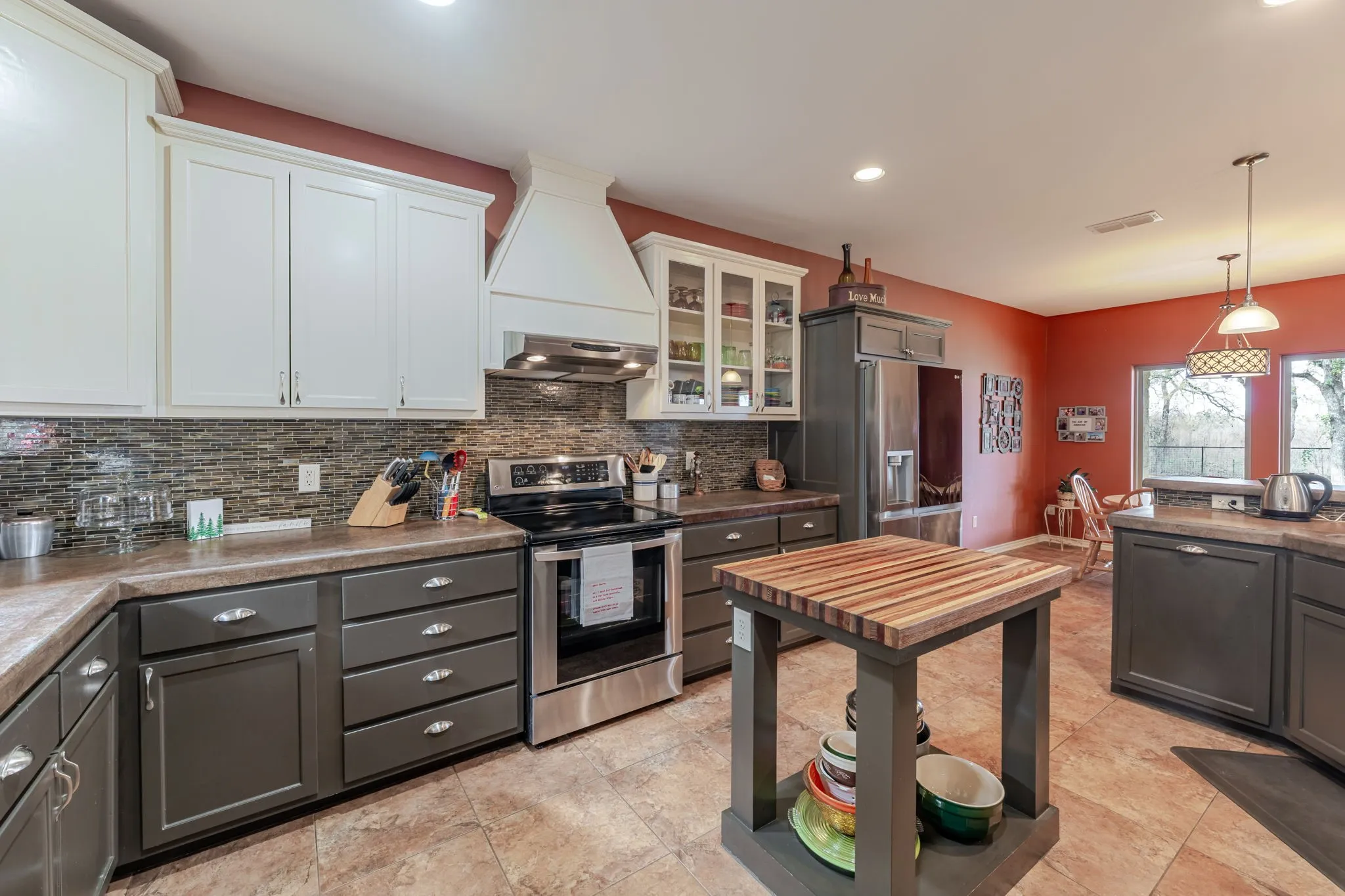 Single Family Residence For Sale in Erath County , 1085 Walking Horse Drive, Stephenville, Texas 76401, 5 Bedrooms, 3 Bathrooms, 2 Garage spaces, 3,335 Sqft, built in 2011, Price $649,000, mls#21302913, Real Estate Agent in Stephenville, Homes For Sale in Erath county, Homes For Sale in Stephenville, Realtor in Stephenville Texas, Real Estate Brokerage Independent Realty Texas, Luminita Cordes Realtor