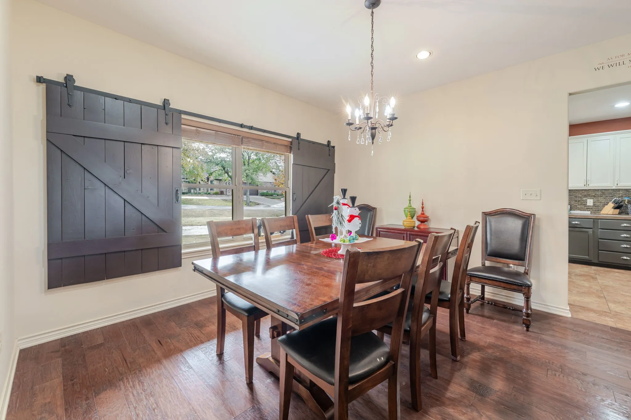 Single Family Residence For Sale in Erath County , 1085 Walking Horse Drive, Stephenville, Texas 76401, 5 Bedrooms, 3 Bathrooms, 2 Garage spaces, 3,335 Sqft, built in 2011, Price $649,000, mls#21302913, Real Estate Agent in Stephenville, Homes For Sale in Erath county, Homes For Sale in Stephenville, Realtor in Stephenville Texas, Real Estate Brokerage Independent Realty Texas, Luminita Cordes Realtor