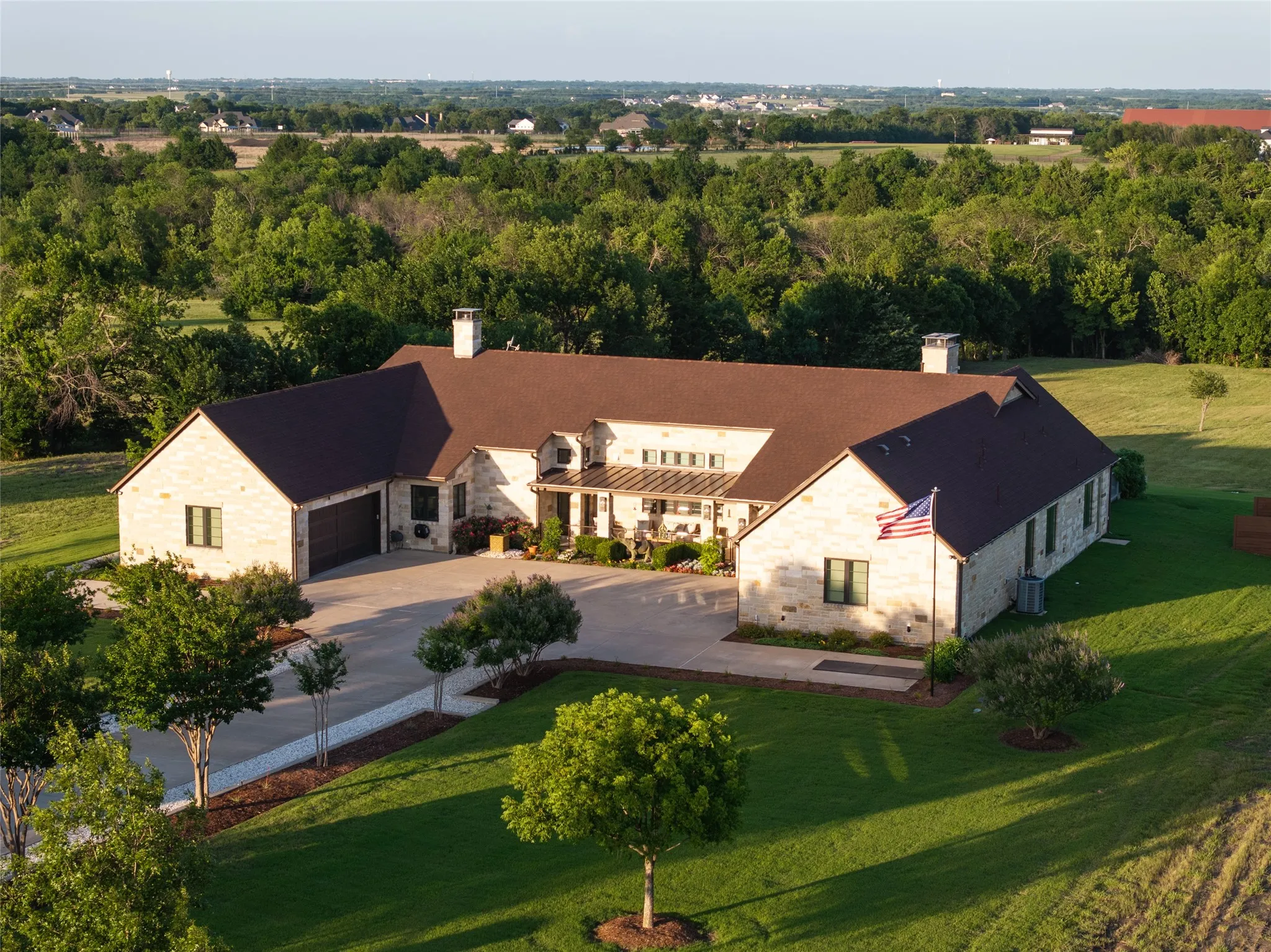 Single Family Residence For Sale in Collin County , 1880 Lone Star Road, Celina, Texas 75009, 3 Bedroom, 4 Bathroom, 4 Garage spaces, 5,400 Sqft, built in 2014, mls#21295638, Real Estate Agent in Celina, Homes For Sale in Collin county, Homes For Sale in Celina, Realtor in Celina Texas, Real Estate Brokerage Independent Realty Texas, Luminita Cordes Realtor