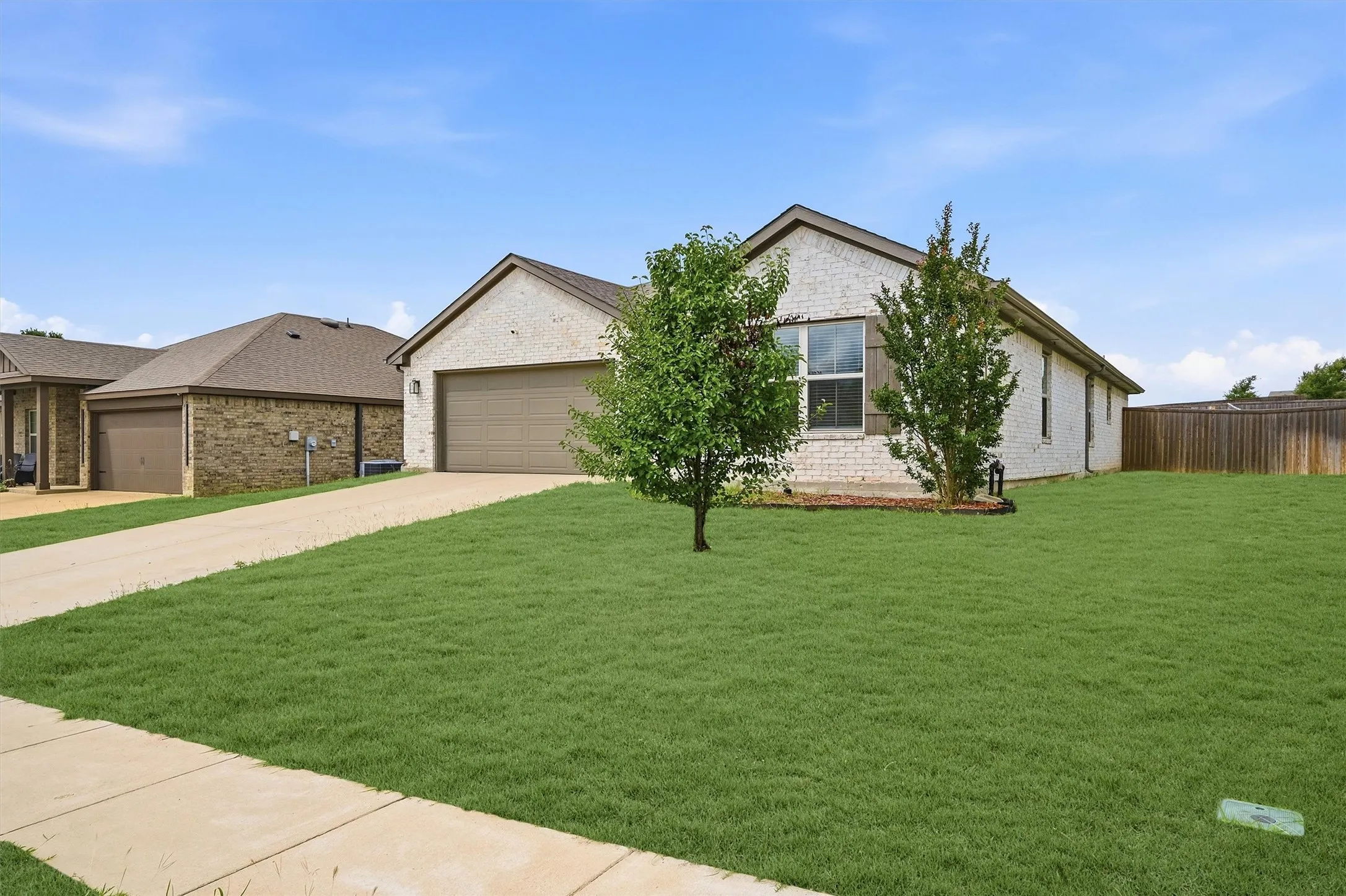 Single Family Residence For Sale in Grayson County , 1202 Southridge Lane, Sherman, Texas 75092, 4 Bedroom, 2 Bathroom, 2 Garage spaces, 1,768 Sqft, built in 2019, mls#21304738, Real Estate Agent in Sherman, Homes For Sale in Grayson county, Homes For Sale in Sherman, Realtor in Sherman Texas, Real Estate Brokerage Independent Realty Texas, Luminita Cordes Realtor