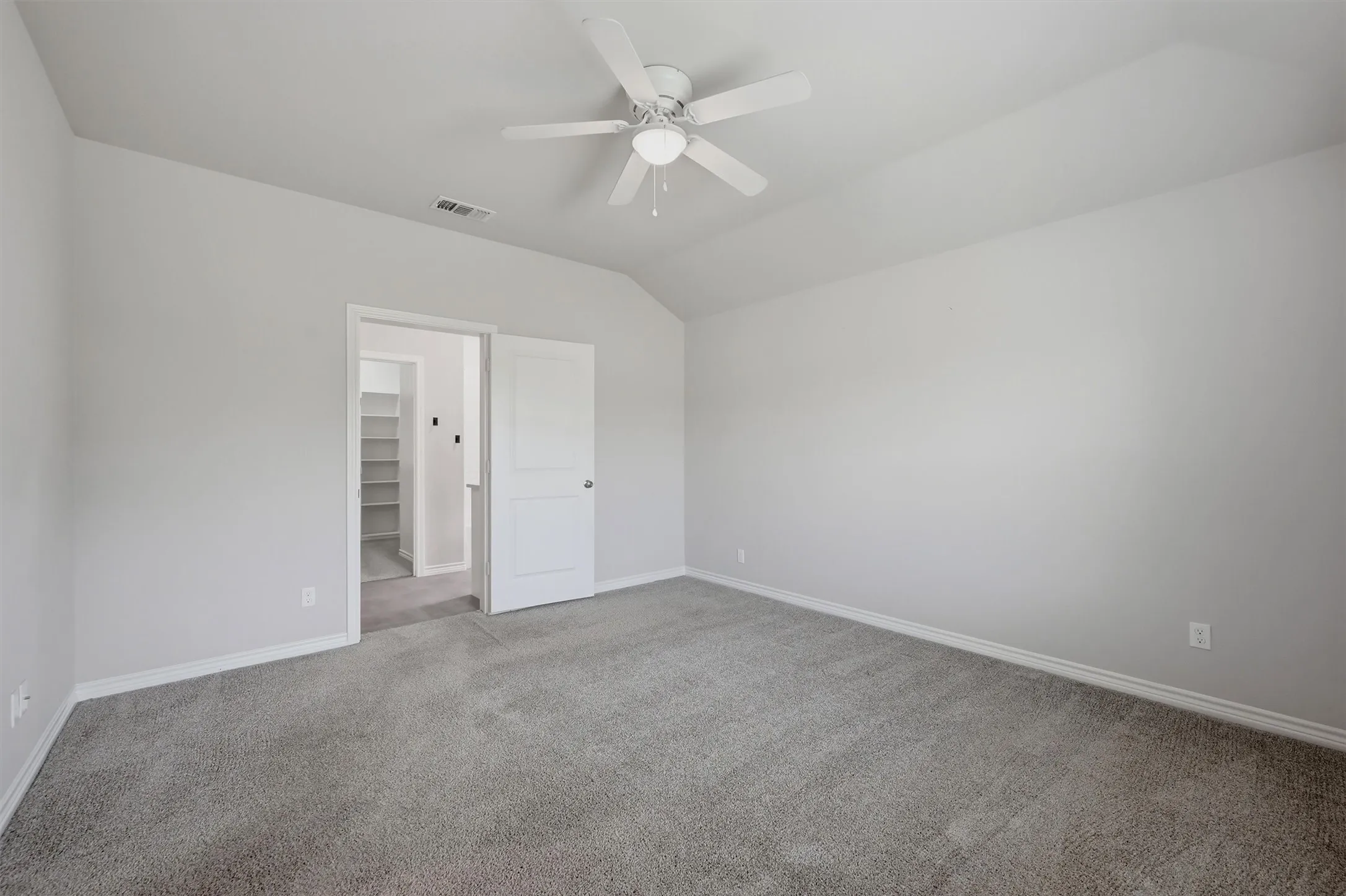 Single Family Residence For Sale in Grayson County , 1202 Southridge Lane, Sherman, Texas 75092, 4 Bedroom, 2 Bathroom, 2 Garage spaces, 1,768 Sqft, built in 2019, mls#21304738, Real Estate Agent in Sherman, Homes For Sale in Grayson county, Homes For Sale in Sherman, Realtor in Sherman Texas, Real Estate Brokerage Independent Realty Texas, Luminita Cordes Realtor