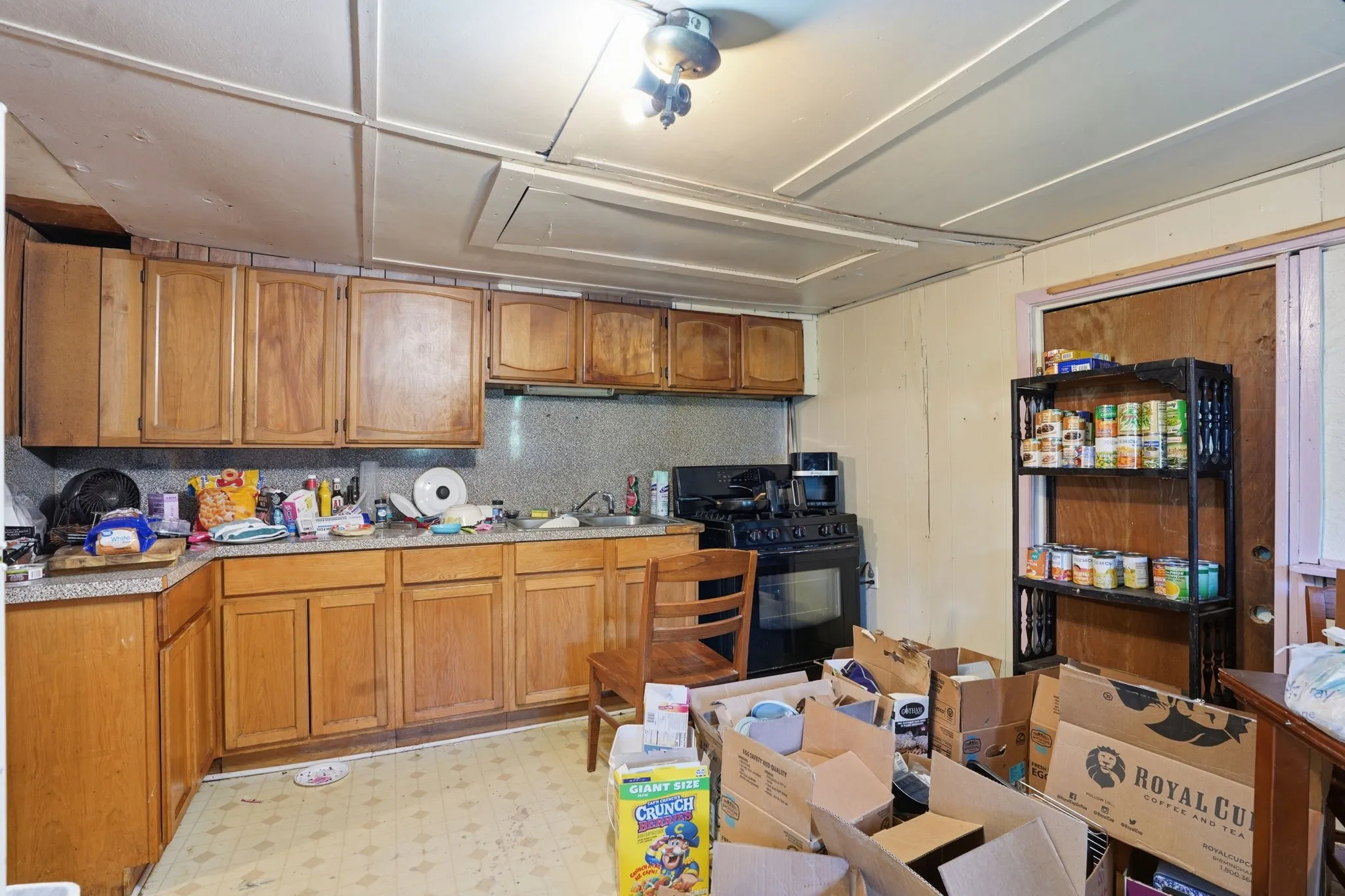 Single Family Residence For Sale in Mc Lennan County , 916 Turner Street, Waco, Texas 76704, 3 Bedrooms, 2 Bathrooms, Garage spaces, 1,117 Sqft, built in 1913, Price $59,900, mls#21304675, Real Estate Agent in Waco, Homes For Sale in Mc Lennan county, Homes For Sale in Waco, Realtor in Waco Texas, Real Estate Brokerage Independent Realty Texas, Luminita Cordes Realtor
