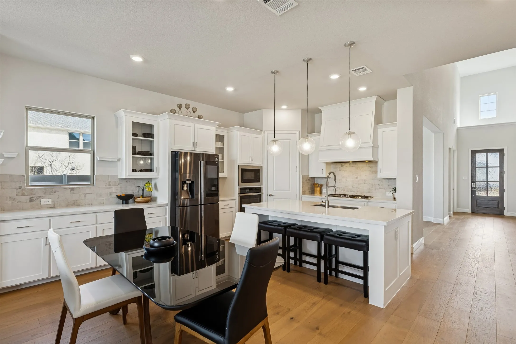 Single Family Residence For Sale in Denton County , 1502 20th Street, Northlake, Texas 76226, 5 Bedroom, 5 Bathroom, 2 Garage spaces, 3,740 Sqft, built in 2023, mls#21304650, Real Estate Agent in Northlake, Homes For Sale in Denton county, Homes For Sale in Northlake, Realtor in Northlake Texas, Real Estate Brokerage Independent Realty Texas, Luminita Cordes Realtor