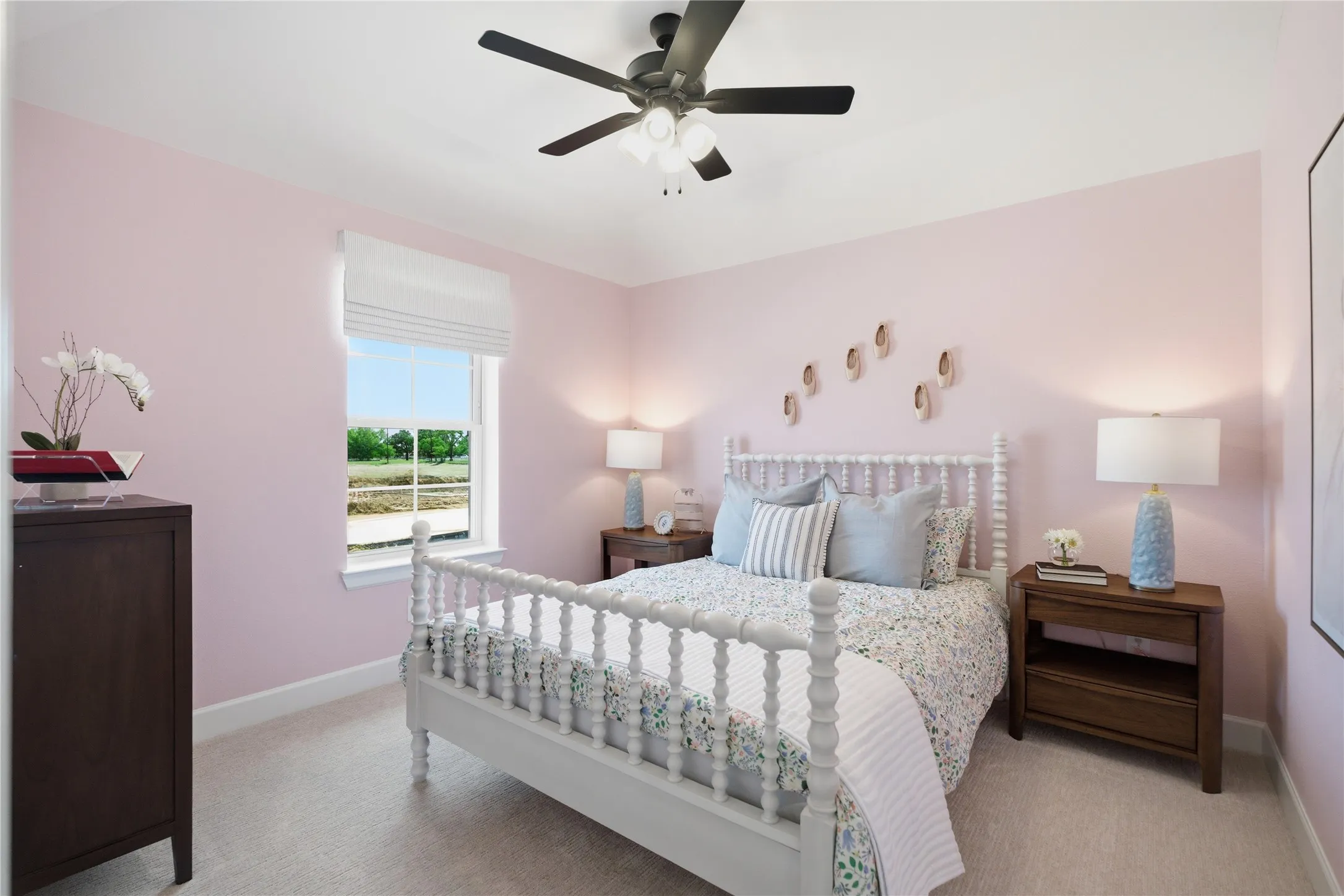 Beazer Homes Woodcreek Laredo Floorplan. This is not a photo of the actual home, but is a photo of the Laredo floorplan.