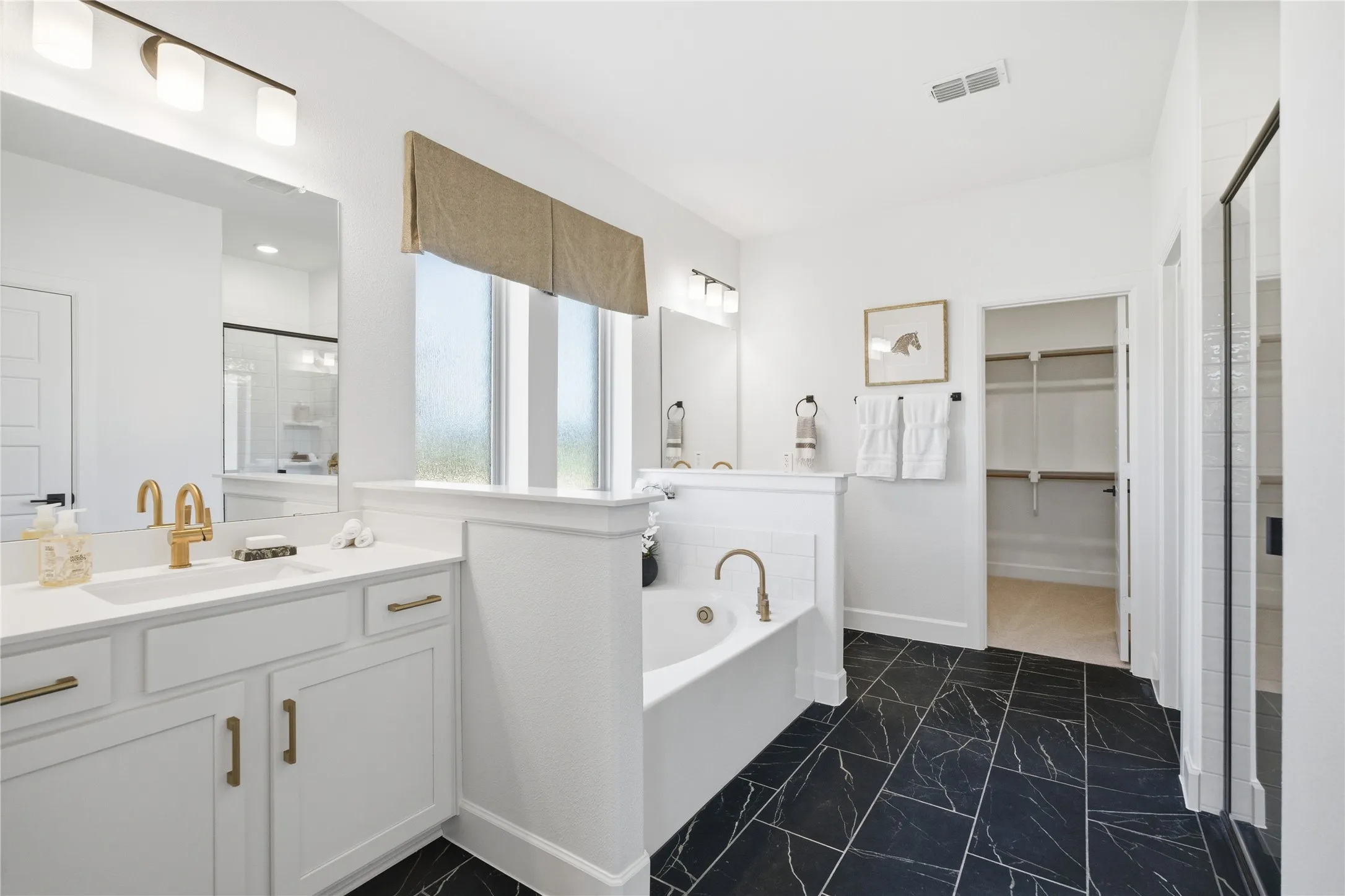 Beazer Homes Woodcreek Laredo Floorplan. This is not a photo of the actual home, but is a photo of the Laredo floorplan.