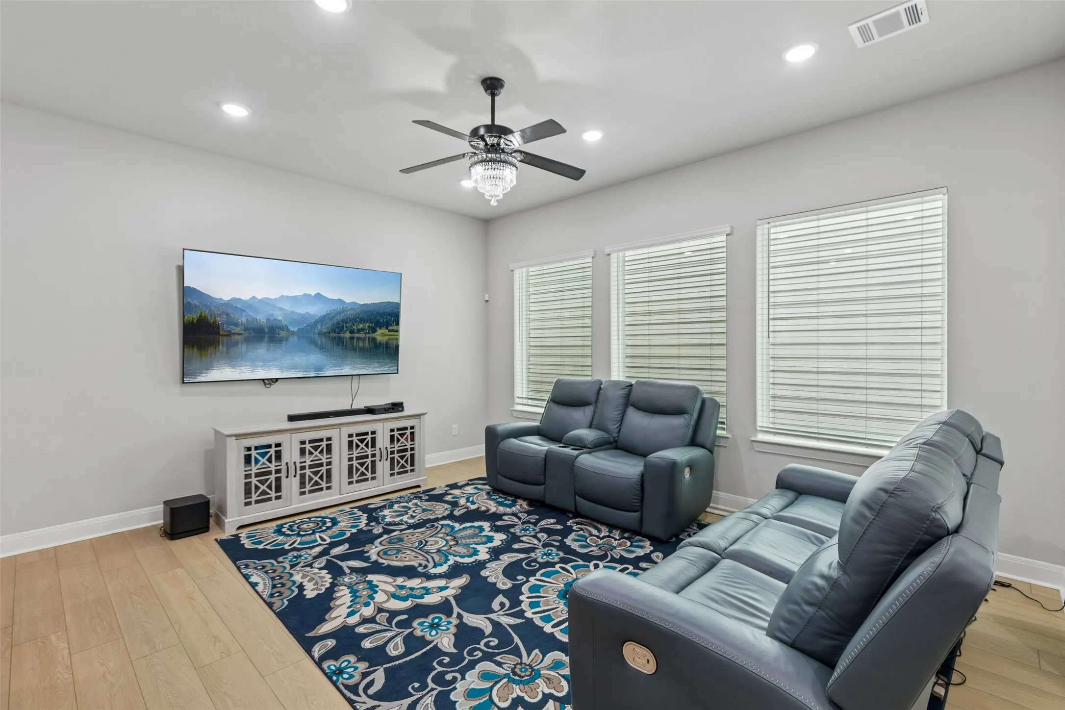 Single Family Residence For Sale in Denton County , 1047 Harmony Trail, Argyle, Texas 76226, 4 Bedroom, 3 Bathroom, 2 Garage spaces, 3,061 Sqft, built in 2024, Price $525,000, mls#21299097, Real Estate Agent in Argyle, Homes For Sale in Denton county, Homes For Sale in Argyle, Realtor in Argyle Texas, Real Estate Brokerage Independent Realty Texas, Luminita Cordes Realtor