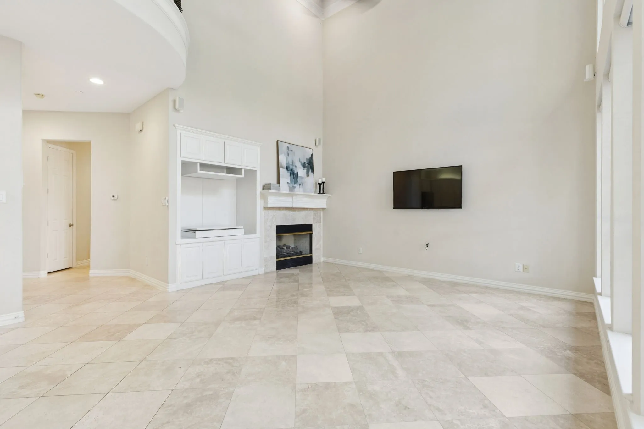 Townhouse For Sale in Collin County , 5452 Balmoral Drive, Frisco, Texas 75034, 3 Bedrooms, 3 Bathrooms, 2 Garage spaces, 2,238 Sqft, built in 2001, Price $600,000, mls#21304691, Real Estate Agent in Frisco, Homes For Sale in Collin county, Homes For Sale in Frisco, Realtor in Frisco Texas, Real Estate Brokerage Independent Realty Texas, Luminita Cordes Realtor