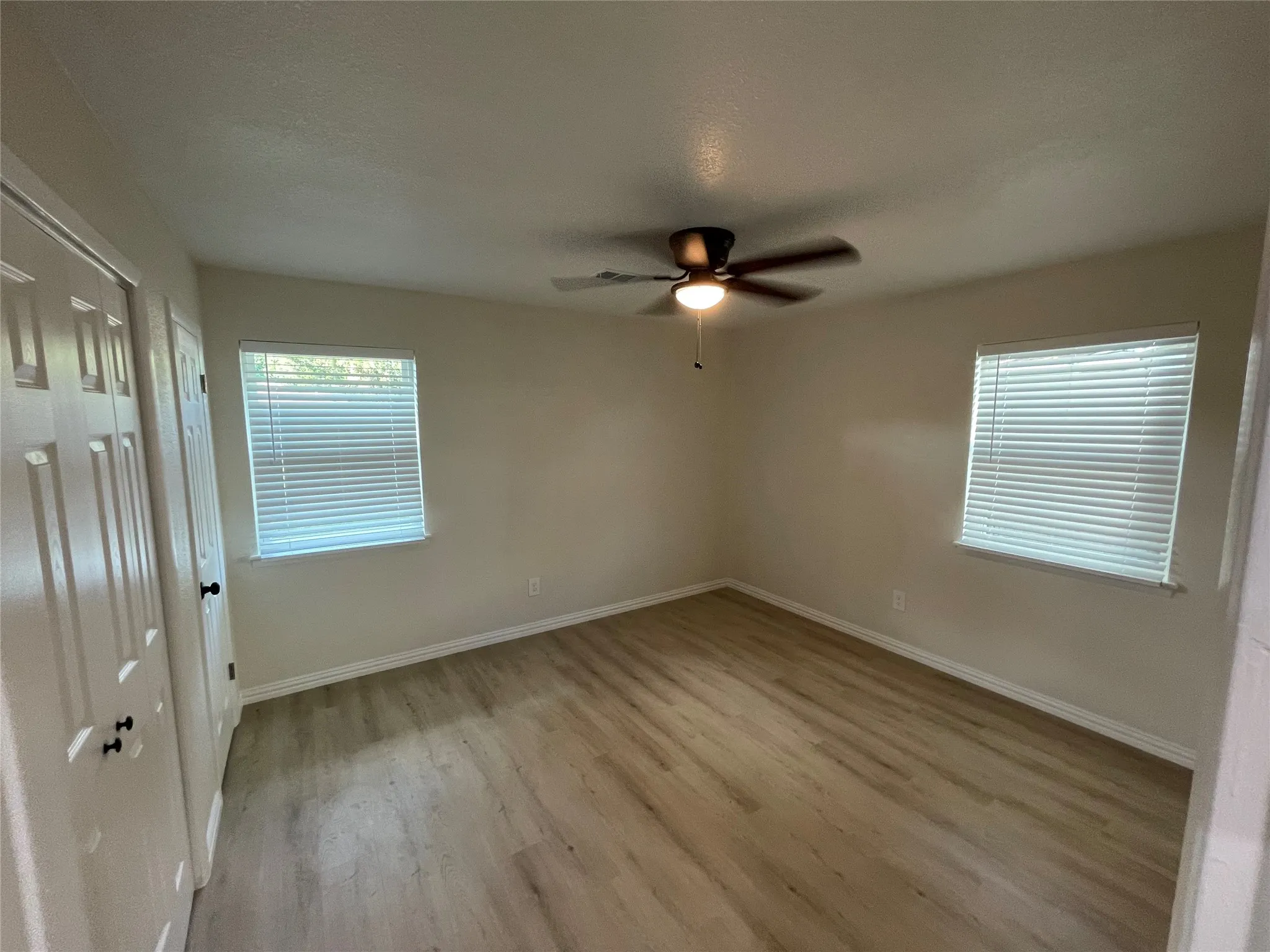 Single Family Residence For Rent in Dallas County , 305 Jenny Kay Lane, Irving, Texas 75060, 4 Bedrooms, 2 Bathrooms, Garage spaces, 1,169 Sqft, built in 1959, Price $2,450, mls#21304791, Real Estate Agent in Irving, Homes For Rent in Dallas county, Homes For Rent in Irving, Realtor in Irving Texas, Real Estate Brokerage Independent Realty Texas, Luminita Cordes Realtor