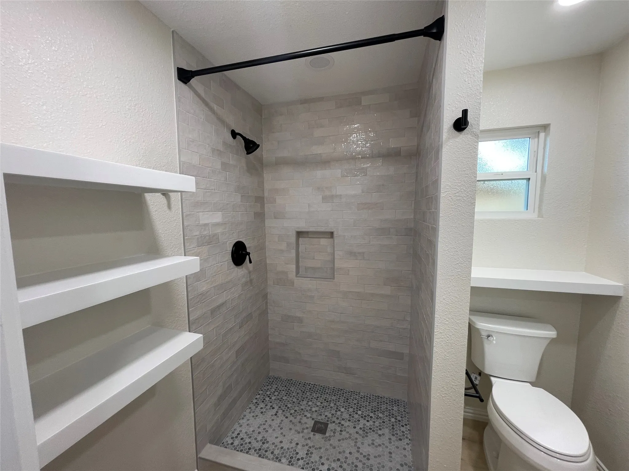 Single Family Residence For Rent in Dallas County , 305 Jenny Kay Lane, Irving, Texas 75060, 4 Bedrooms, 2 Bathrooms, Garage spaces, 1,169 Sqft, built in 1959, Price $2,450, mls#21304791, Real Estate Agent in Irving, Homes For Rent in Dallas county, Homes For Rent in Irving, Realtor in Irving Texas, Real Estate Brokerage Independent Realty Texas, Luminita Cordes Realtor