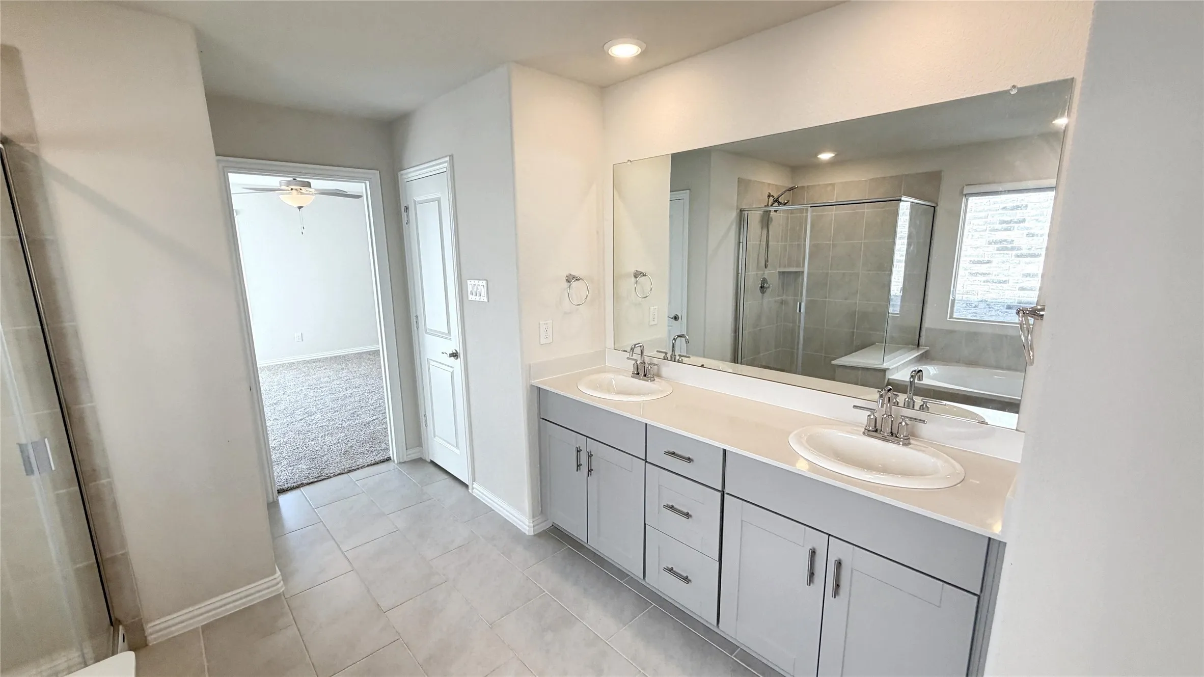 Single Family Residence For Rent in Denton County , 2653 Acadia Drive, Corinth, Texas 76210, 4 Bedroom, 3 Bathroom, 2 Garage spaces, 2,464 Sqft, built in 2023, mls#21304556, Real Estate Agent in Corinth, Homes For Rent in Denton county, Homes For Rent in Corinth, Realtor in Corinth Texas, Real Estate Brokerage Independent Realty Texas, Luminita Cordes Realtor