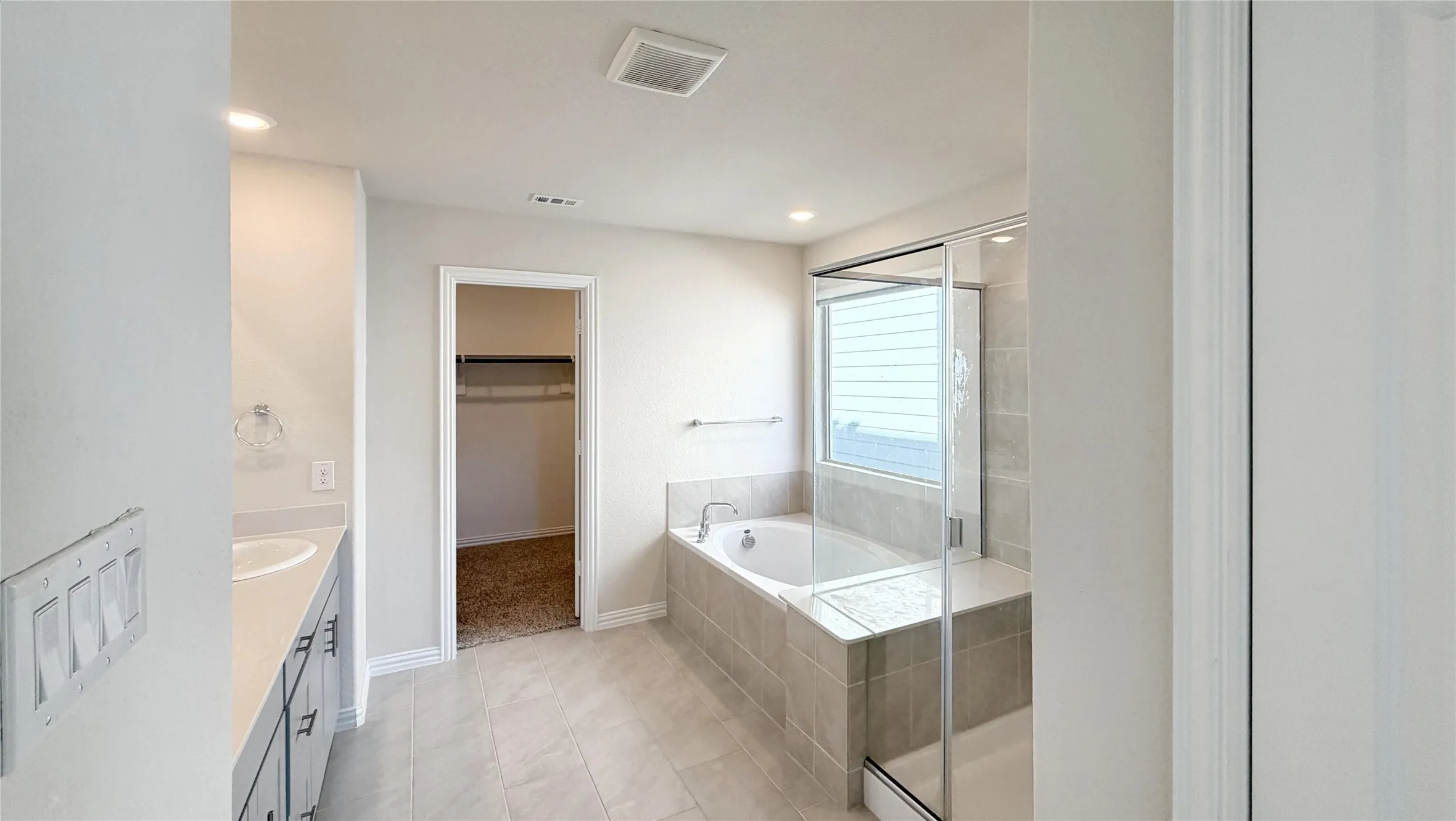 Single Family Residence For Rent in Denton County , 2653 Acadia Drive, Corinth, Texas 76210, 4 Bedroom, 3 Bathroom, 2 Garage spaces, 2,464 Sqft, built in 2023, mls#21304556, Real Estate Agent in Corinth, Homes For Rent in Denton county, Homes For Rent in Corinth, Realtor in Corinth Texas, Real Estate Brokerage Independent Realty Texas, Luminita Cordes Realtor