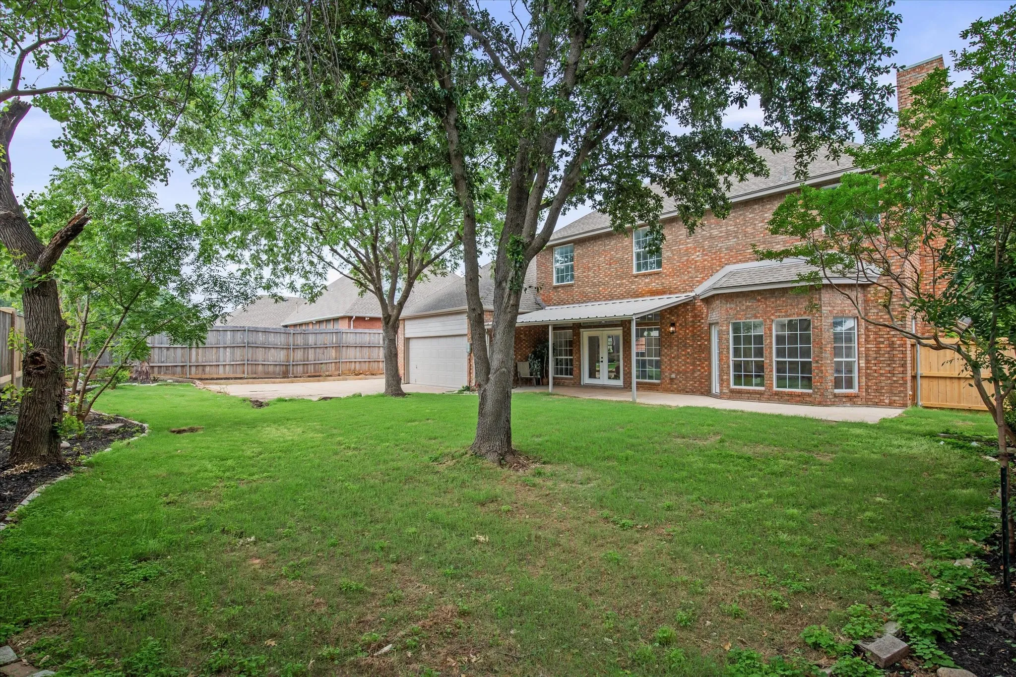 Single Family Residence For Sale in Denton County , 634 Meadowcrest Drive, Highland Village, Texas 75077, 4 Bedroom, 3 Bathroom, 2 Garage spaces, 3,146 Sqft, built in 1990, mls#21304786, Real Estate Agent in Highland Village, Homes For Sale in Denton county, Homes For Sale in Highland Village, Realtor in Highland Village Texas, Real Estate Brokerage Independent Realty Texas, Luminita Cordes Realtor