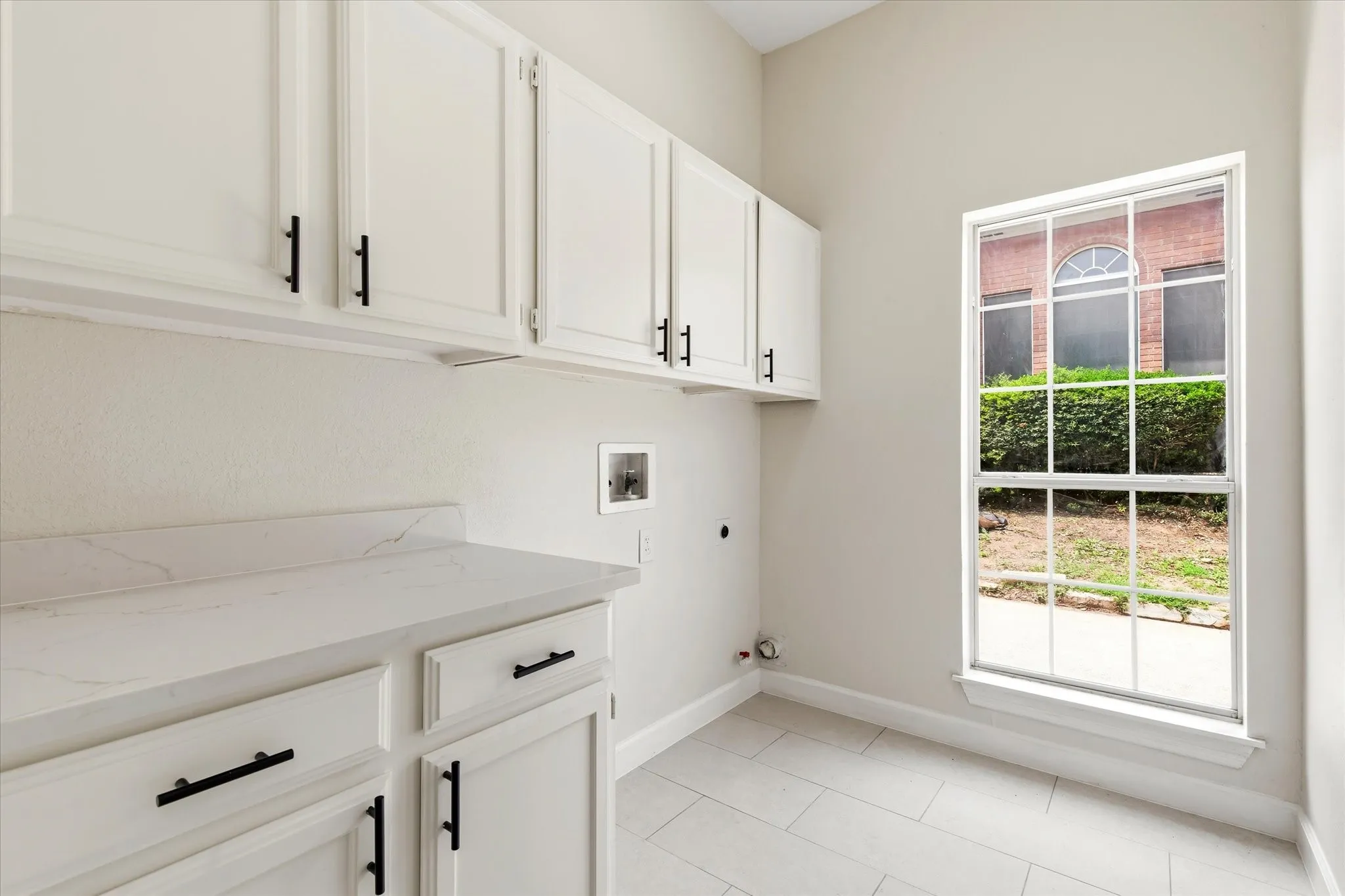 Single Family Residence For Sale in Denton County , 634 Meadowcrest Drive, Highland Village, Texas 75077, 4 Bedroom, 3 Bathroom, 2 Garage spaces, 3,146 Sqft, built in 1990, mls#21304786, Real Estate Agent in Highland Village, Homes For Sale in Denton county, Homes For Sale in Highland Village, Realtor in Highland Village Texas, Real Estate Brokerage Independent Realty Texas, Luminita Cordes Realtor