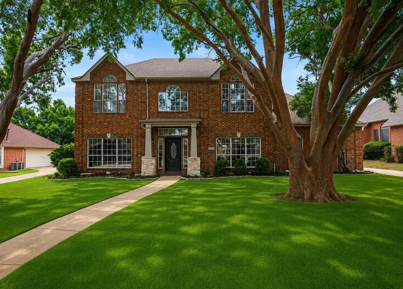 Single Family Residence For Sale in Denton County , 634 Meadowcrest Drive, Highland Village, Texas 75077, 4 Bedroom, 3 Bathroom, 2 Garage spaces, 3,146 Sqft, built in 1990, mls#21304786, Real Estate Agent in Highland Village, Homes For Sale in Denton county, Homes For Sale in Highland Village, Realtor in Highland Village Texas, Real Estate Brokerage Independent Realty Texas, Luminita Cordes Realtor