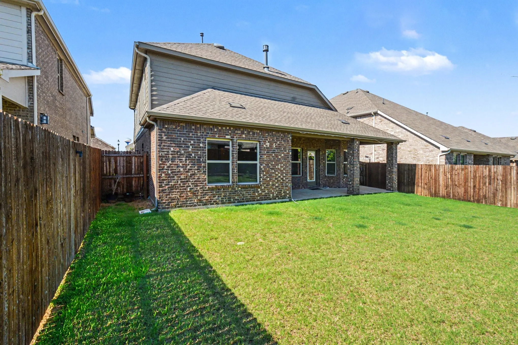 Single Family Residence For Sale in Denton County , 10600 Breezeway Drive, Aubrey, Texas 76227, 4 Bedroom, 3 Bathroom, 2 Garage spaces, 2,388 Sqft, built in 2023, mls#21303452, Real Estate Agent in Aubrey, Homes For Sale in Denton county, Homes For Sale in Aubrey, Realtor in Aubrey Texas, Real Estate Brokerage Independent Realty Texas, Luminita Cordes Realtor