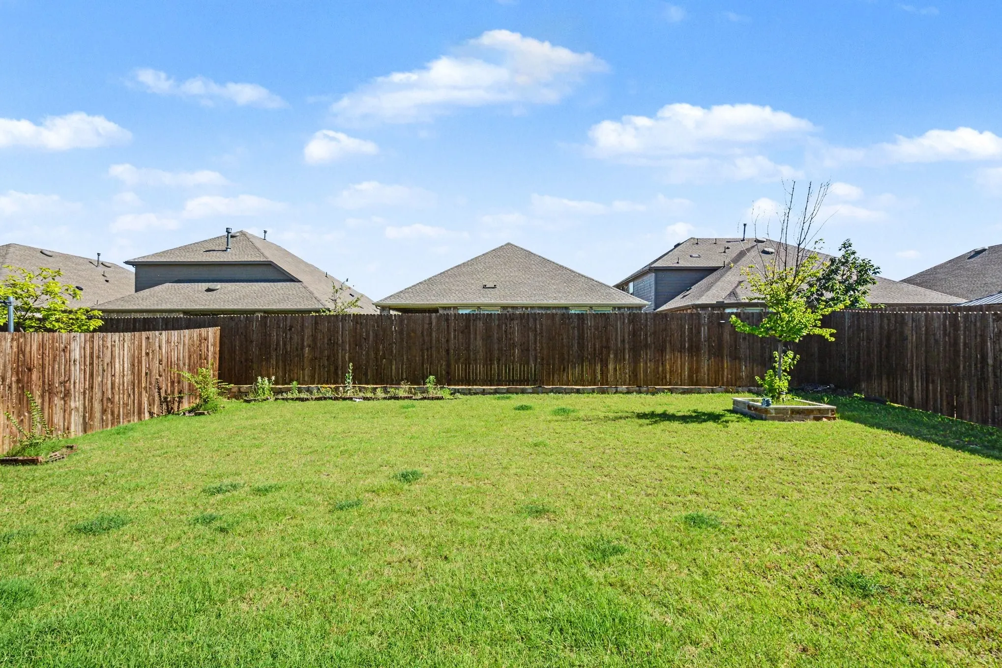 Single Family Residence For Sale in Denton County , 10600 Breezeway Drive, Aubrey, Texas 76227, 4 Bedroom, 3 Bathroom, 2 Garage spaces, 2,388 Sqft, built in 2023, mls#21303452, Real Estate Agent in Aubrey, Homes For Sale in Denton county, Homes For Sale in Aubrey, Realtor in Aubrey Texas, Real Estate Brokerage Independent Realty Texas, Luminita Cordes Realtor