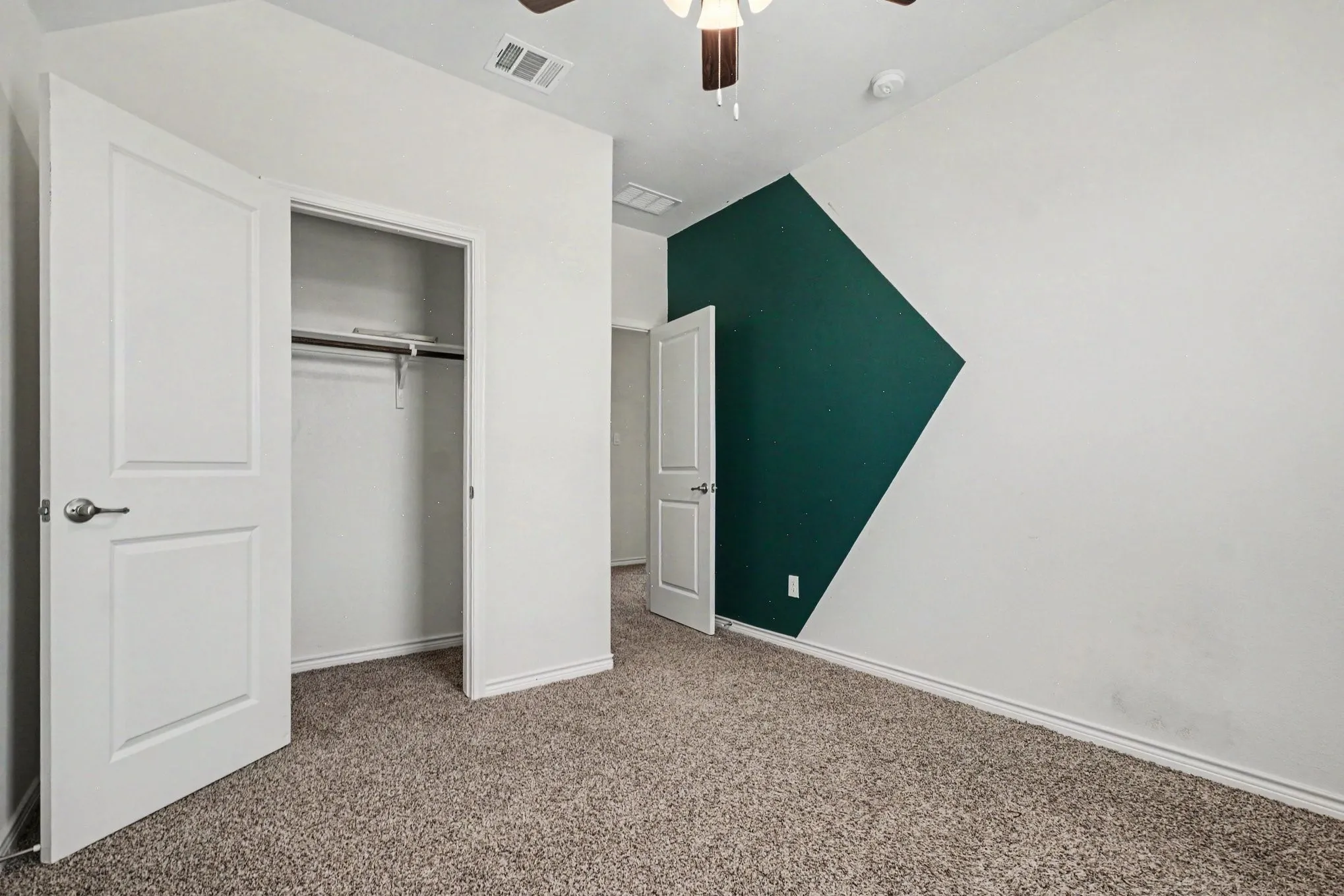 Single Family Residence For Sale in Denton County , 10600 Breezeway Drive, Aubrey, Texas 76227, 4 Bedroom, 3 Bathroom, 2 Garage spaces, 2,388 Sqft, built in 2023, mls#21303452, Real Estate Agent in Aubrey, Homes For Sale in Denton county, Homes For Sale in Aubrey, Realtor in Aubrey Texas, Real Estate Brokerage Independent Realty Texas, Luminita Cordes Realtor