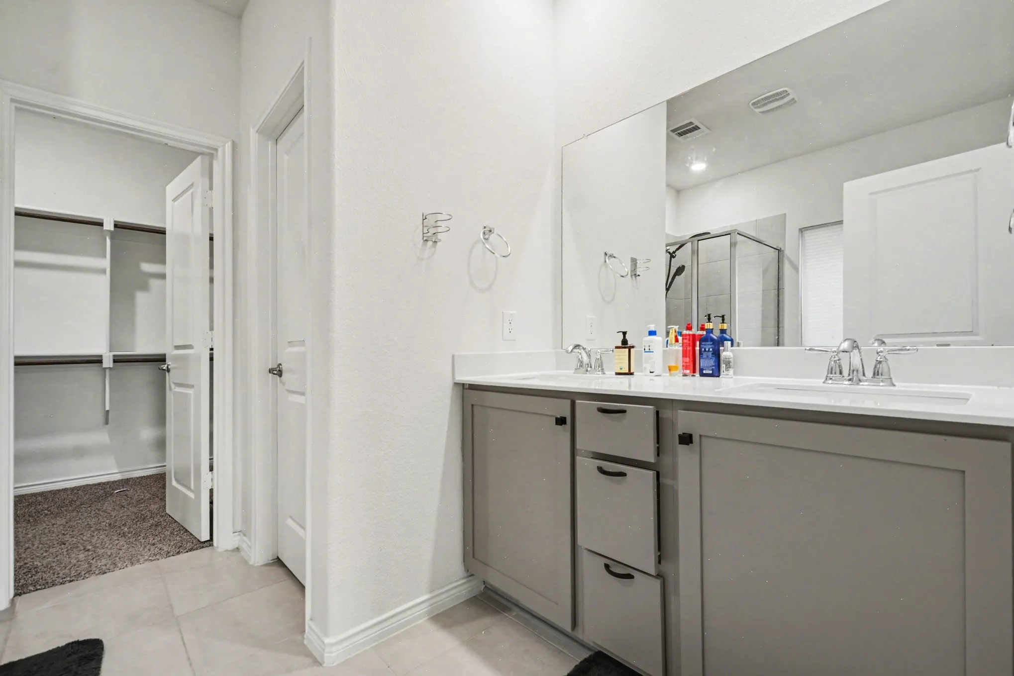 Single Family Residence For Sale in Denton County , 10600 Breezeway Drive, Aubrey, Texas 76227, 4 Bedroom, 3 Bathroom, 2 Garage spaces, 2,388 Sqft, built in 2023, mls#21303452, Real Estate Agent in Aubrey, Homes For Sale in Denton county, Homes For Sale in Aubrey, Realtor in Aubrey Texas, Real Estate Brokerage Independent Realty Texas, Luminita Cordes Realtor