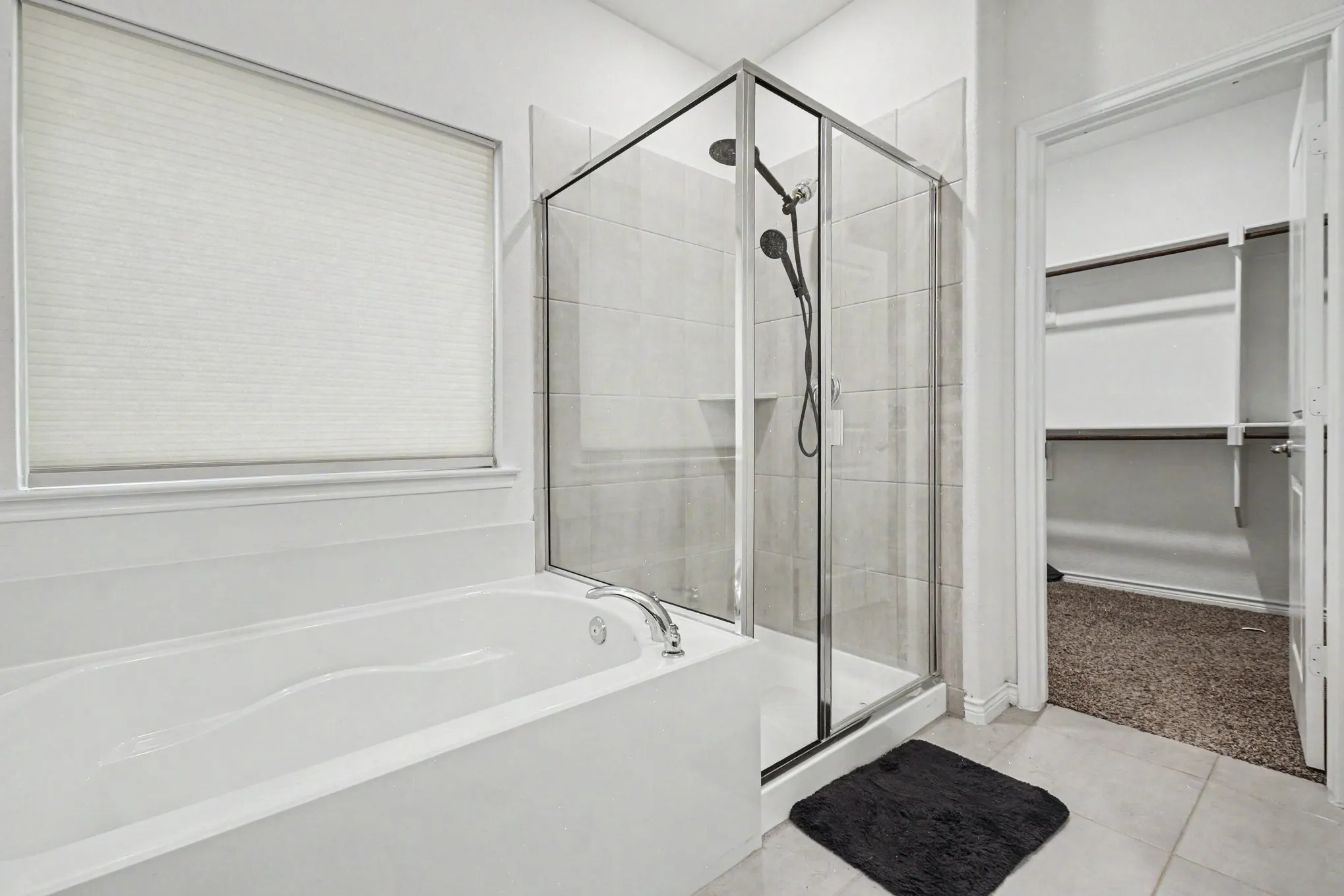Single Family Residence For Sale in Denton County , 10600 Breezeway Drive, Aubrey, Texas 76227, 4 Bedroom, 3 Bathroom, 2 Garage spaces, 2,388 Sqft, built in 2023, mls#21303452, Real Estate Agent in Aubrey, Homes For Sale in Denton county, Homes For Sale in Aubrey, Realtor in Aubrey Texas, Real Estate Brokerage Independent Realty Texas, Luminita Cordes Realtor