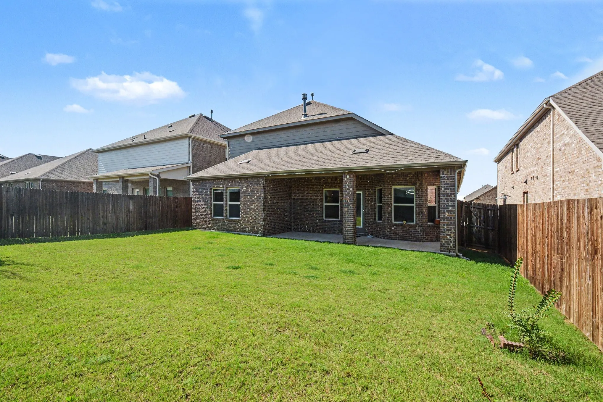 Single Family Residence For Sale in Denton County , 10600 Breezeway Drive, Aubrey, Texas 76227, 4 Bedroom, 3 Bathroom, 2 Garage spaces, 2,388 Sqft, built in 2023, mls#21303452, Real Estate Agent in Aubrey, Homes For Sale in Denton county, Homes For Sale in Aubrey, Realtor in Aubrey Texas, Real Estate Brokerage Independent Realty Texas, Luminita Cordes Realtor