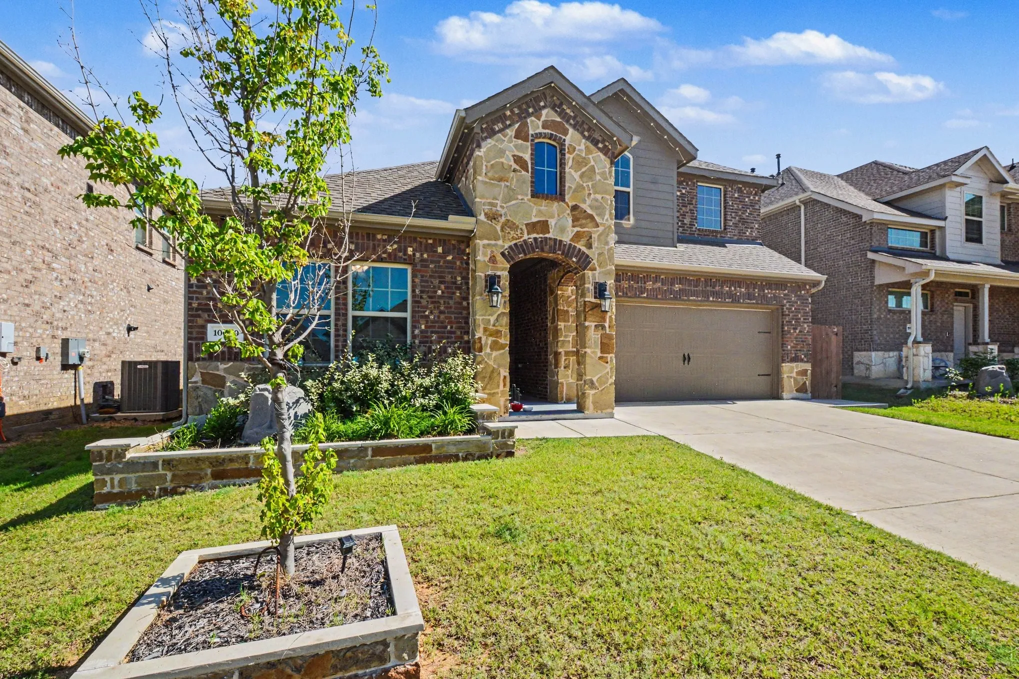 Single Family Residence For Sale in Denton County , 10600 Breezeway Drive, Aubrey, Texas 76227, 4 Bedroom, 3 Bathroom, 2 Garage spaces, 2,388 Sqft, built in 2023, mls#21303452, Real Estate Agent in Aubrey, Homes For Sale in Denton county, Homes For Sale in Aubrey, Realtor in Aubrey Texas, Real Estate Brokerage Independent Realty Texas, Luminita Cordes Realtor