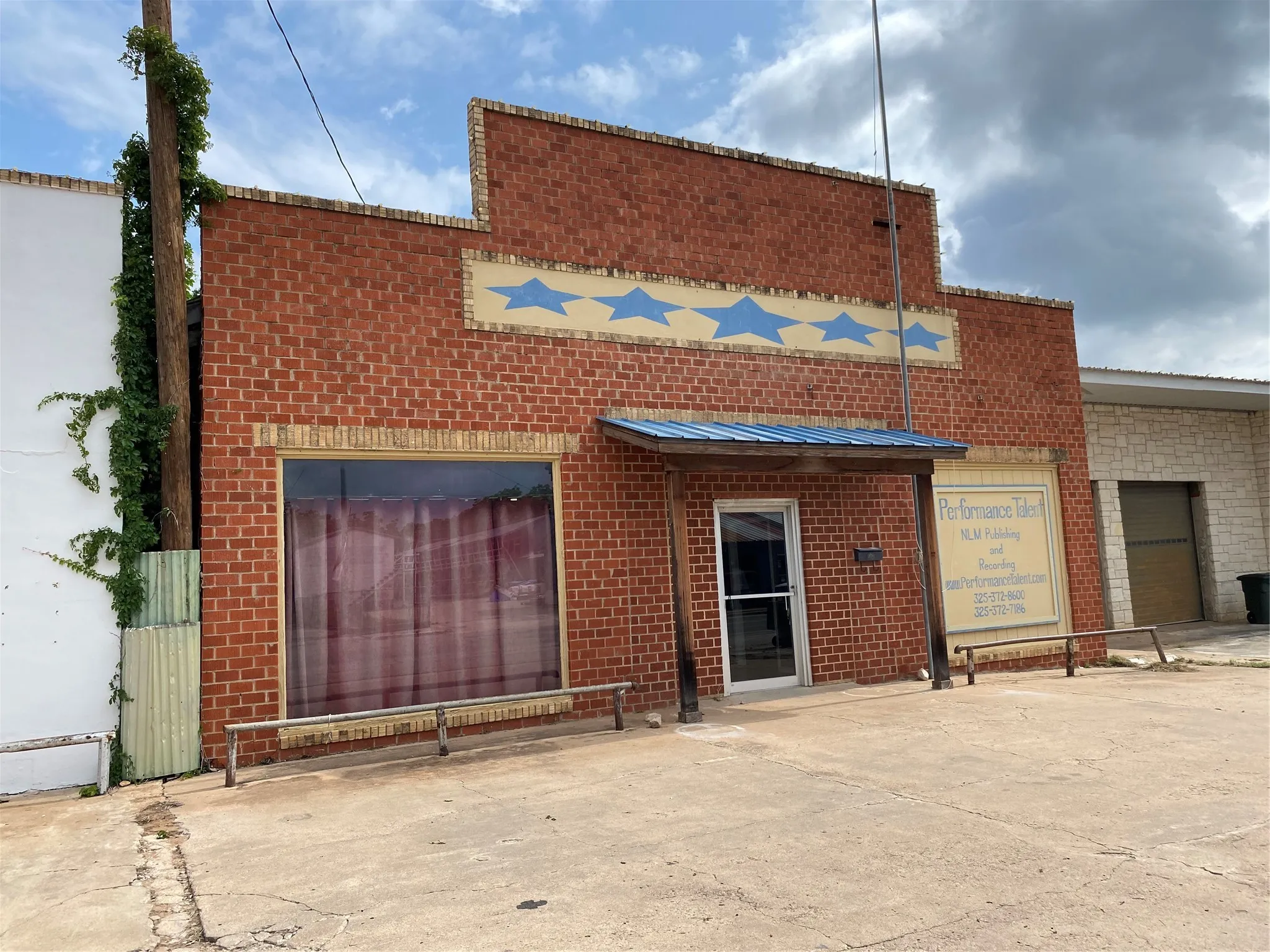 Business For Sale in San Saba County , 111 E Wallace Highway, San Saba, Texas 76877, 0, 0, Garage spaces, 0 Sqft, built in 1930, mls#21304813, Real Estate Agent in San Saba, Homes For Sale in San Saba county, Homes For Sale in San Saba, Realtor in San Saba Texas, Real Estate Brokerage Independent Realty Texas, Luminita Cordes Realtor