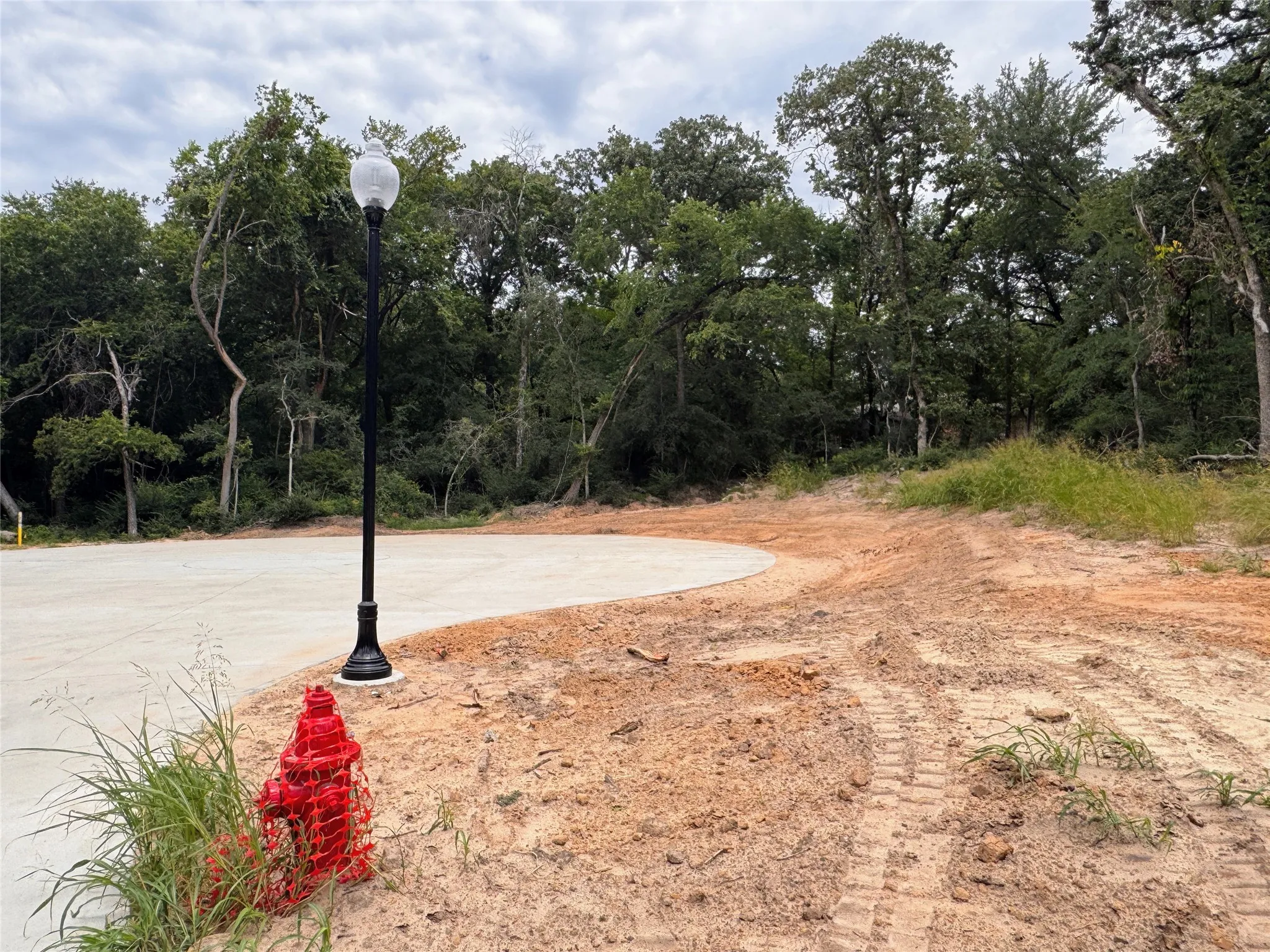 Unimproved Land For Sale in Tarrant County , Lot 16 TBD Pardise Cove Road, Lakeside, Texas 76108, 0, 0, Garage spaces, 0 Sqft, built in 0, Price $185,000, mls#21304823, Real Estate Agent in Lakeside, Homes For Sale in Tarrant county, Homes For Sale in Lakeside, Realtor in Lakeside Texas, Real Estate Brokerage Independent Realty Texas, Luminita Cordes Realtor