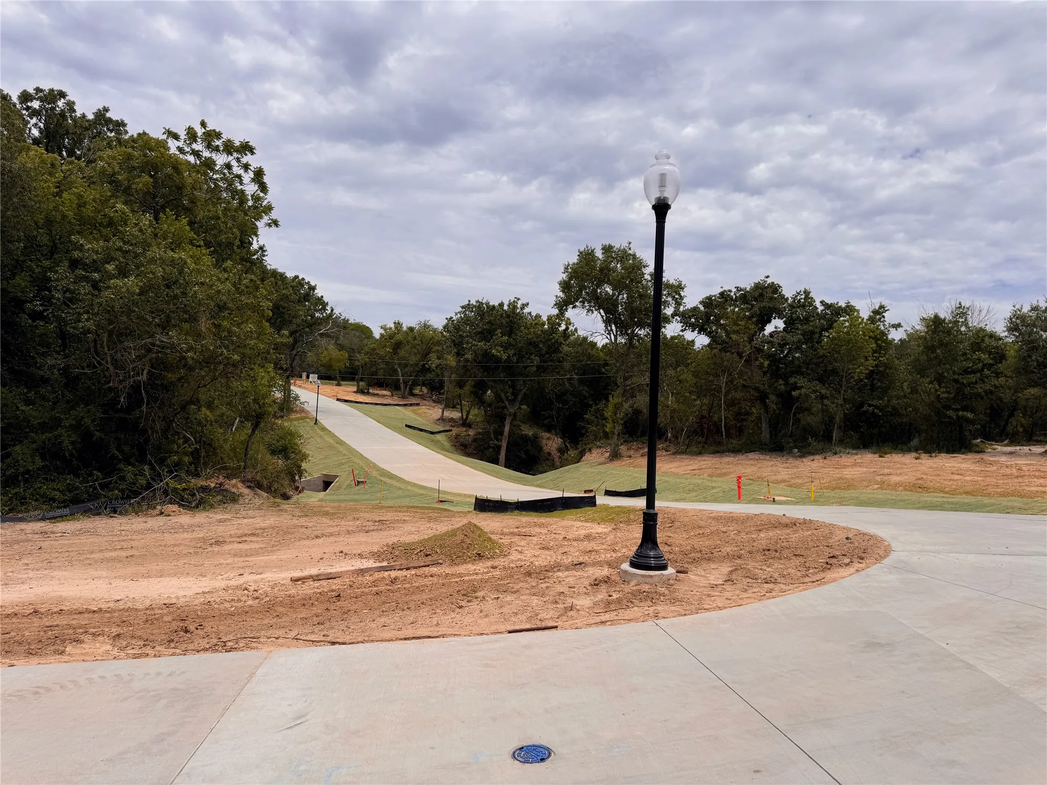 Unimproved Land For Sale in Tarrant County , Lot 16 TBD Pardise Cove Road, Lakeside, Texas 76108, 0, 0, Garage spaces, 0 Sqft, built in 0, Price $185,000, mls#21304823, Real Estate Agent in Lakeside, Homes For Sale in Tarrant county, Homes For Sale in Lakeside, Realtor in Lakeside Texas, Real Estate Brokerage Independent Realty Texas, Luminita Cordes Realtor