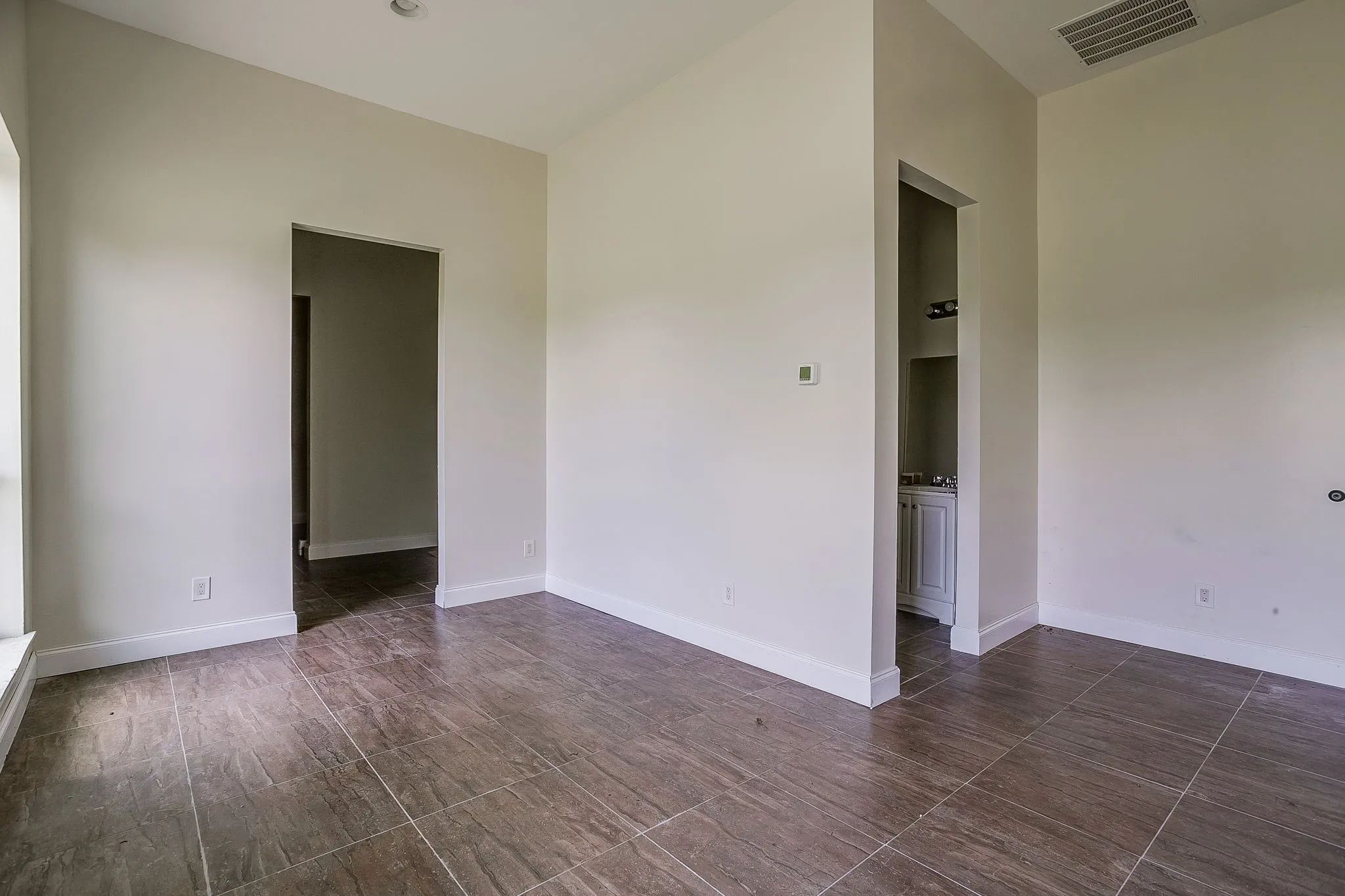 Single Family Residence For Sale in Dallas County , 3124 Koscher Drive, Grand Prairie, Texas 75104, 5 Bedroom, 8 Bathroom, 4 Garage spaces, 6,423 Sqft, built in 2019, mls#21304611, Real Estate Agent in Grand Prairie, Homes For Sale in Dallas county, Homes For Sale in Grand Prairie, Realtor in Grand Prairie Texas, Real Estate Brokerage Independent Realty Texas, Luminita Cordes Realtor