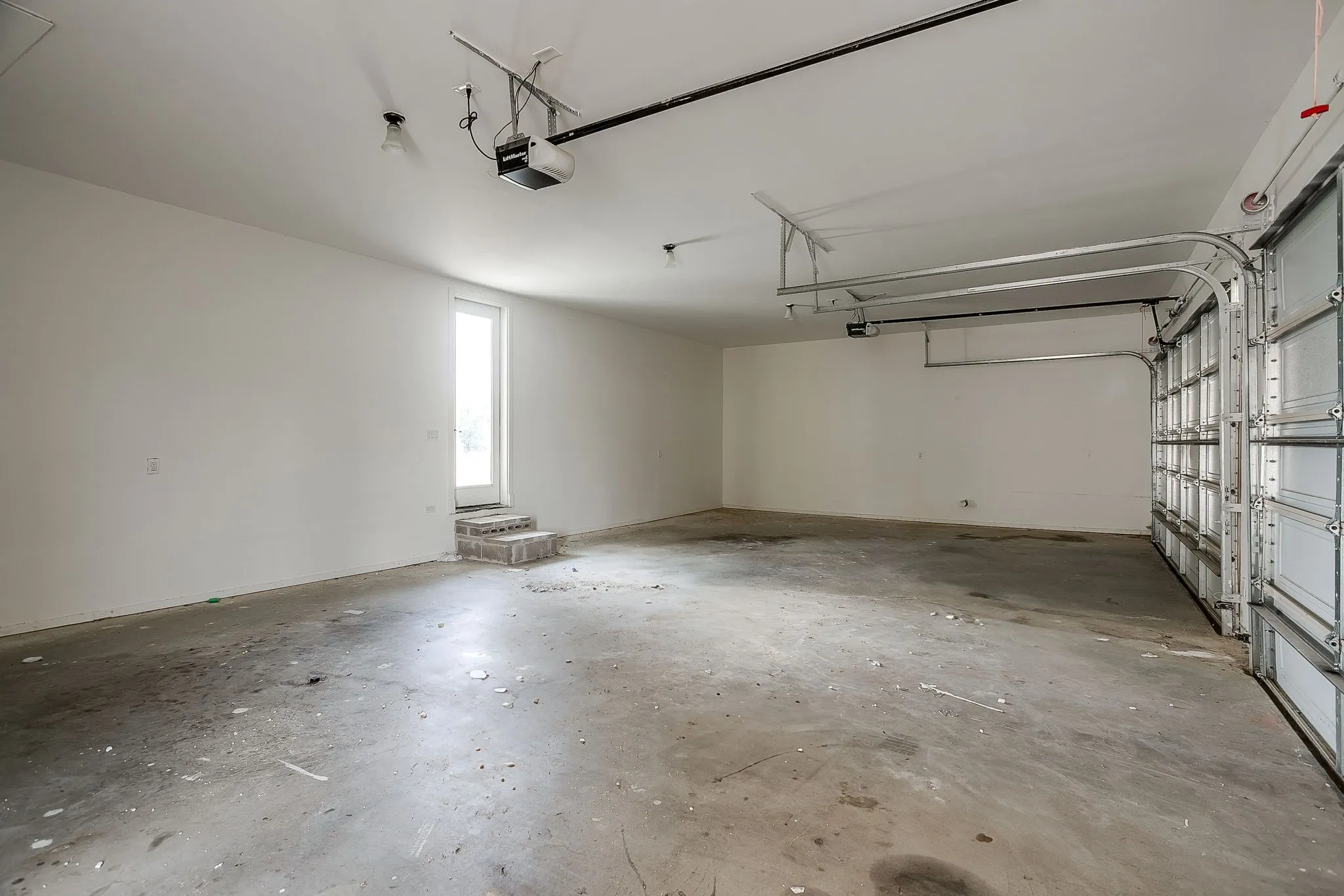 Single Family Residence For Sale in Dallas County , 3124 Koscher Drive, Grand Prairie, Texas 75104, 5 Bedroom, 8 Bathroom, 4 Garage spaces, 6,423 Sqft, built in 2019, mls#21304611, Real Estate Agent in Grand Prairie, Homes For Sale in Dallas county, Homes For Sale in Grand Prairie, Realtor in Grand Prairie Texas, Real Estate Brokerage Independent Realty Texas, Luminita Cordes Realtor