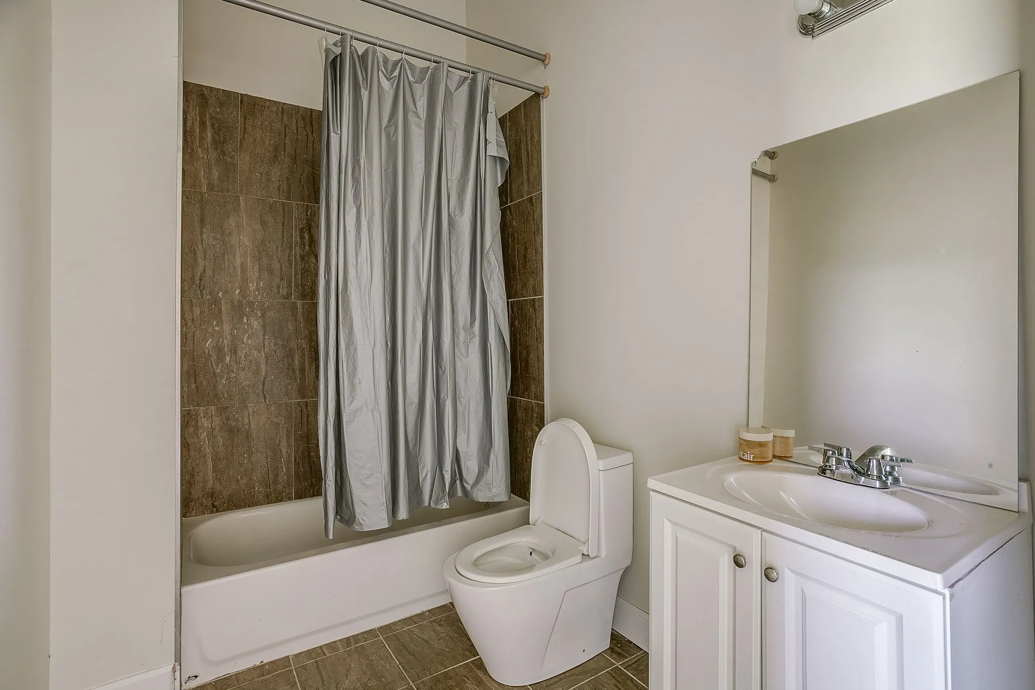 Single Family Residence For Sale in Dallas County , 3124 Koscher Drive, Grand Prairie, Texas 75104, 5 Bedroom, 8 Bathroom, 4 Garage spaces, 6,423 Sqft, built in 2019, mls#21304611, Real Estate Agent in Grand Prairie, Homes For Sale in Dallas county, Homes For Sale in Grand Prairie, Realtor in Grand Prairie Texas, Real Estate Brokerage Independent Realty Texas, Luminita Cordes Realtor