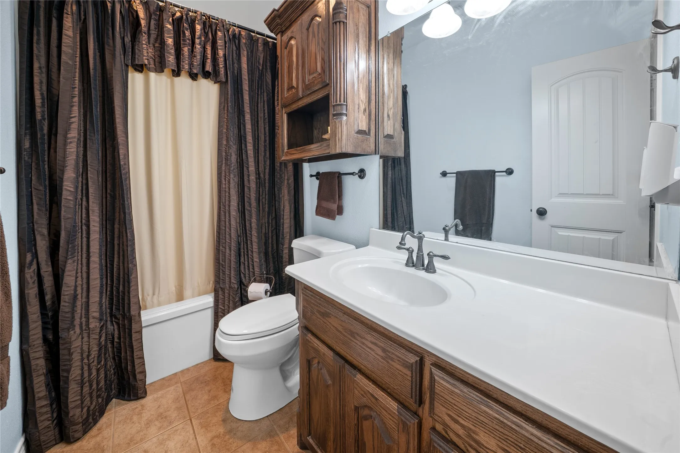 Guest bath
