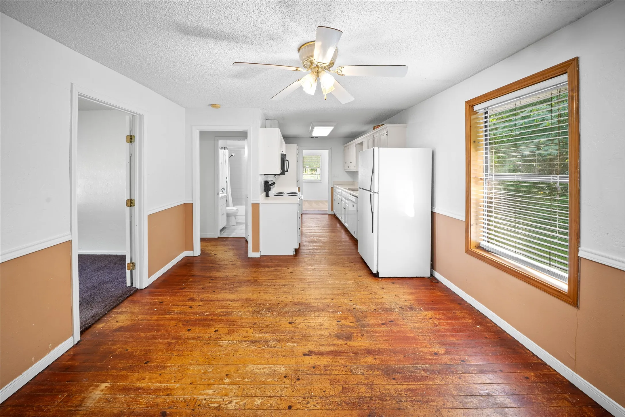 Cottage--2 br/2 bath