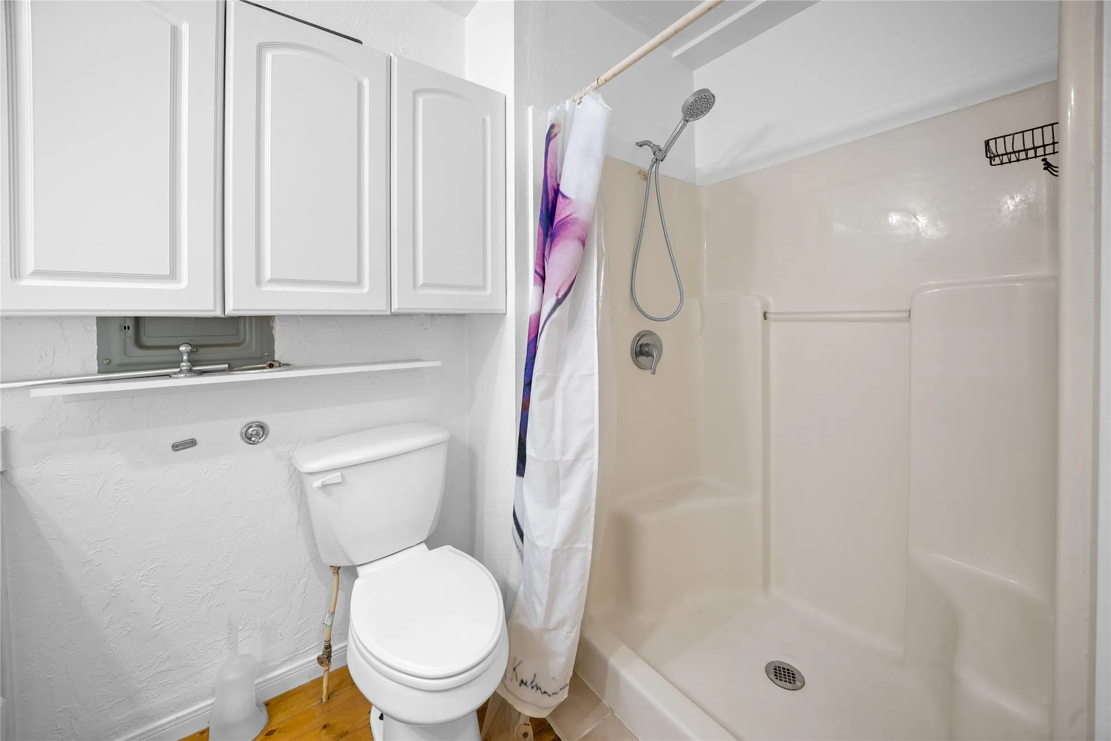 Single Family Residence For Sale in Smith County , 14226 County Road 434, Lindale, Texas 75771, 3 Bedroom, 3 Bathroom, 5 Garage spaces, 3,026 Sqft, built in 2007, mls#21304288, Real Estate Agent in Lindale, Homes For Sale in Smith county, Homes For Sale in Lindale, Realtor in Lindale Texas, Real Estate Brokerage Independent Realty Texas, Luminita Cordes Realtor