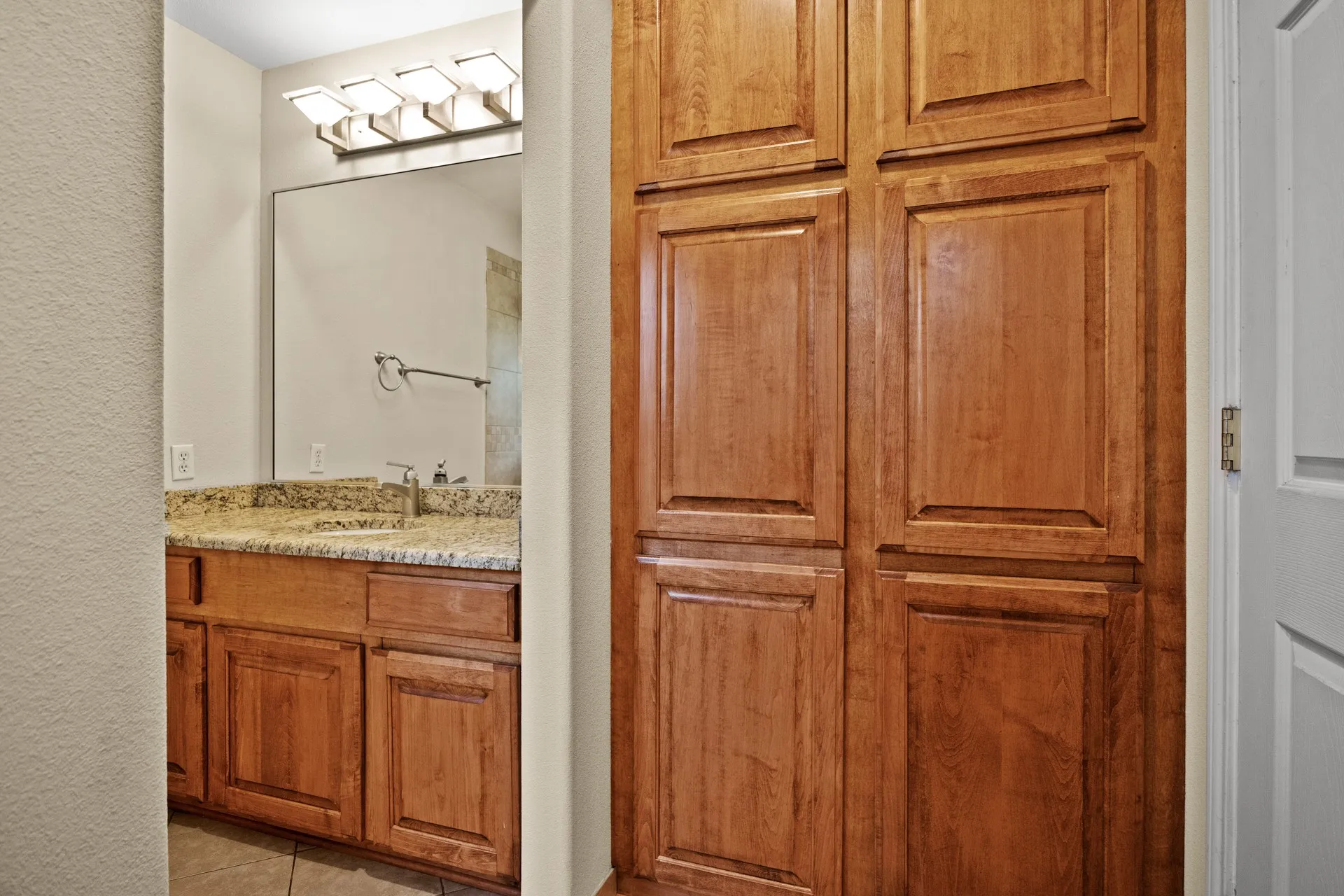Single Family Residence For Sale in Titus County , 119 Billy Daniels, Mt Pleasant, Texas 75455, 3 Bedrooms, 2 Bathrooms, Garage spaces, 2,145 Sqft, built in 1975, Price $295,000, mls#21304819, Real Estate Agent in Mt Pleasant, Homes For Sale in Titus county, Homes For Sale in Mt Pleasant, Realtor in Mt Pleasant Texas, Real Estate Brokerage Independent Realty Texas, Luminita Cordes Realtor