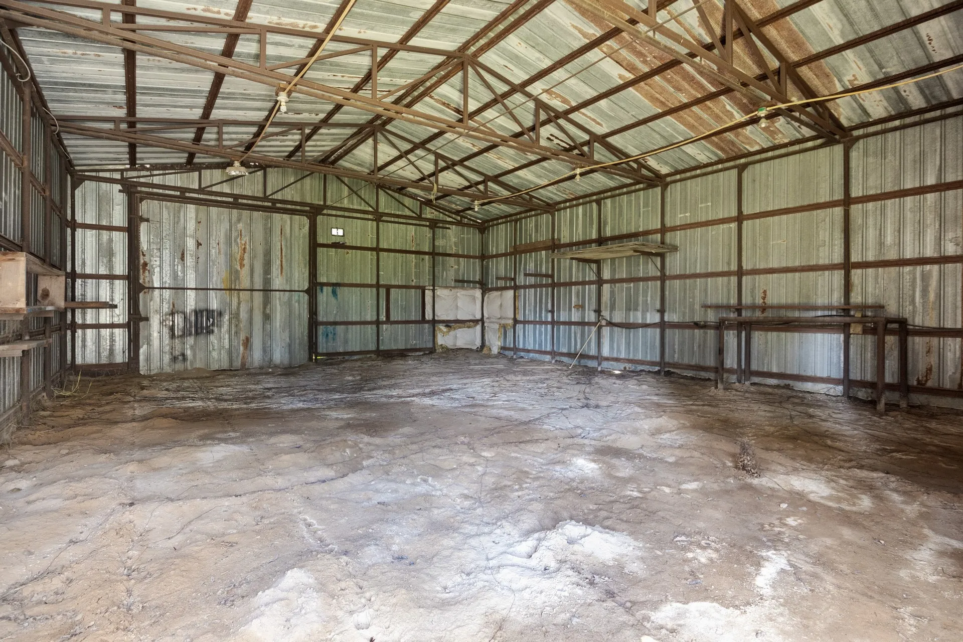 Single Family Residence For Sale in Titus County , 119 Billy Daniels, Mt Pleasant, Texas 75455, 3 Bedrooms, 2 Bathrooms, Garage spaces, 2,145 Sqft, built in 1975, Price $295,000, mls#21304819, Real Estate Agent in Mt Pleasant, Homes For Sale in Titus county, Homes For Sale in Mt Pleasant, Realtor in Mt Pleasant Texas, Real Estate Brokerage Independent Realty Texas, Luminita Cordes Realtor