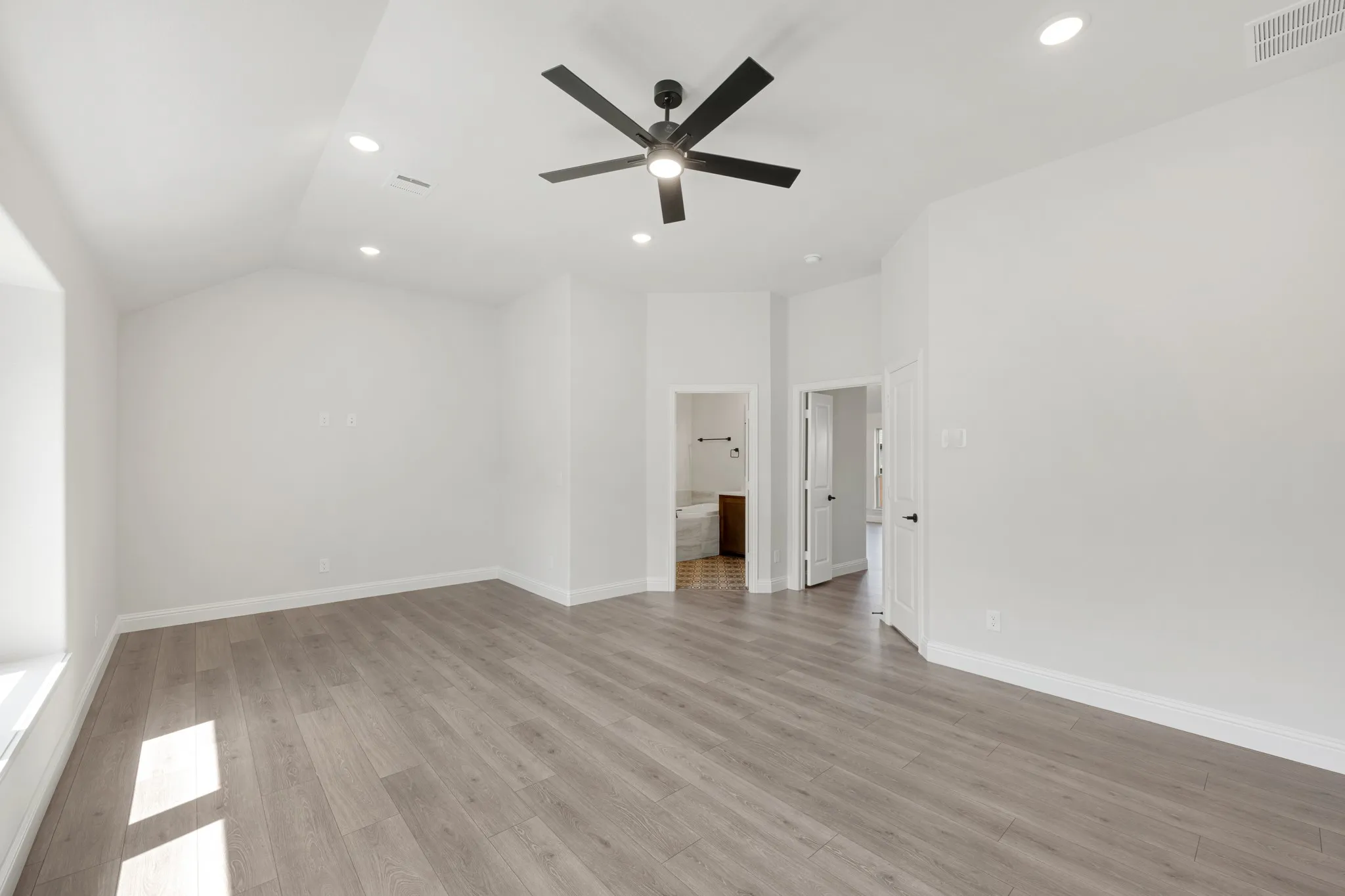 Single Family Residence For Sale in Rockwall County , 4010 Rio Run, Royse City, Texas 75189, 4 Bedroom, 3 Bathroom, 3 Garage spaces, 2,454 Sqft, built in 2026, mls#21304846, Real Estate Agent in Royse City, Homes For Sale in Rockwall county, Homes For Sale in Royse City, Realtor in Royse City Texas, Real Estate Brokerage Independent Realty Texas, Luminita Cordes Realtor
