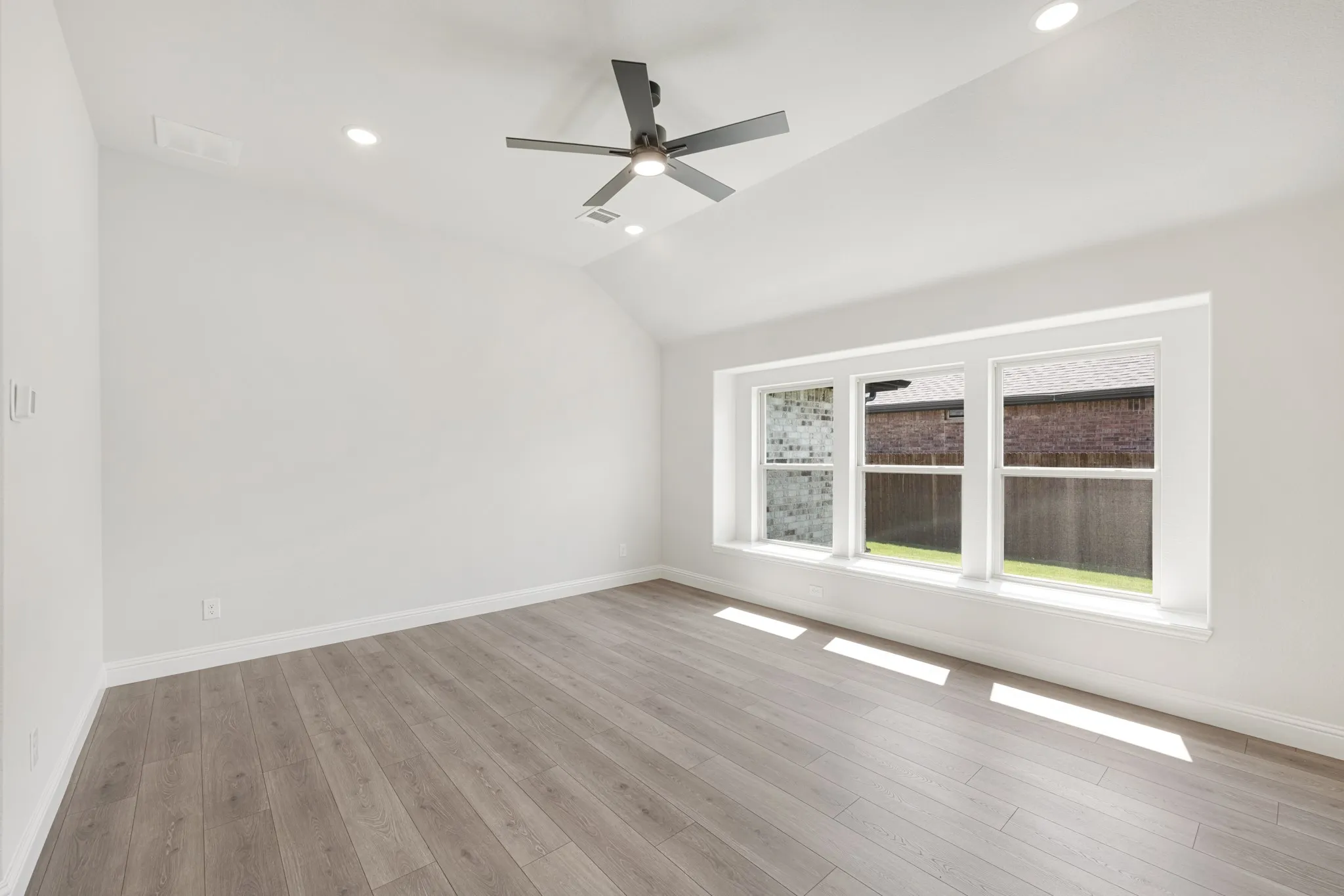 Single Family Residence For Sale in Rockwall County , 4010 Rio Run, Royse City, Texas 75189, 4 Bedroom, 3 Bathroom, 3 Garage spaces, 2,454 Sqft, built in 2026, mls#21304846, Real Estate Agent in Royse City, Homes For Sale in Rockwall county, Homes For Sale in Royse City, Realtor in Royse City Texas, Real Estate Brokerage Independent Realty Texas, Luminita Cordes Realtor