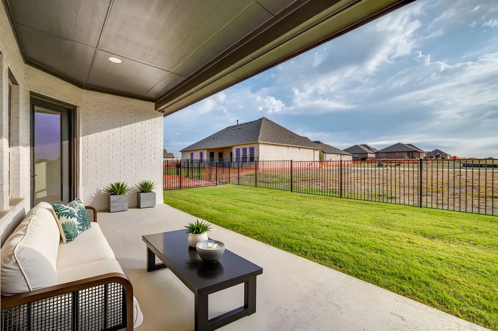 Single Family Residence For Sale in Denton County , 1901 Cascada Way, Little Elm, Texas 75068, 2 Bedroom, 2 Bathroom, 2 Garage spaces, 1,877 Sqft, built in 2025, mls#21304843, Real Estate Agent in Little Elm, Homes For Sale in Denton county, Homes For Sale in Little Elm, Realtor in Little Elm Texas, Real Estate Brokerage Independent Realty Texas, Luminita Cordes Realtor
