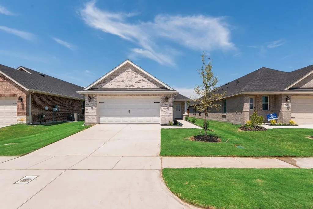 Single Family Residence For Sale in Kaufman County , 1705 Sandy Pond Street, Forney, Texas 75126, 3 Bedroom, 2 Bathroom, 2 Garage spaces, 1,447 Sqft, built in 2026, mls#21304787, Real Estate Agent in Forney, Homes For Sale in Kaufman county, Homes For Sale in Forney, Realtor in Forney Texas, Real Estate Brokerage Independent Realty Texas, Luminita Cordes Realtor