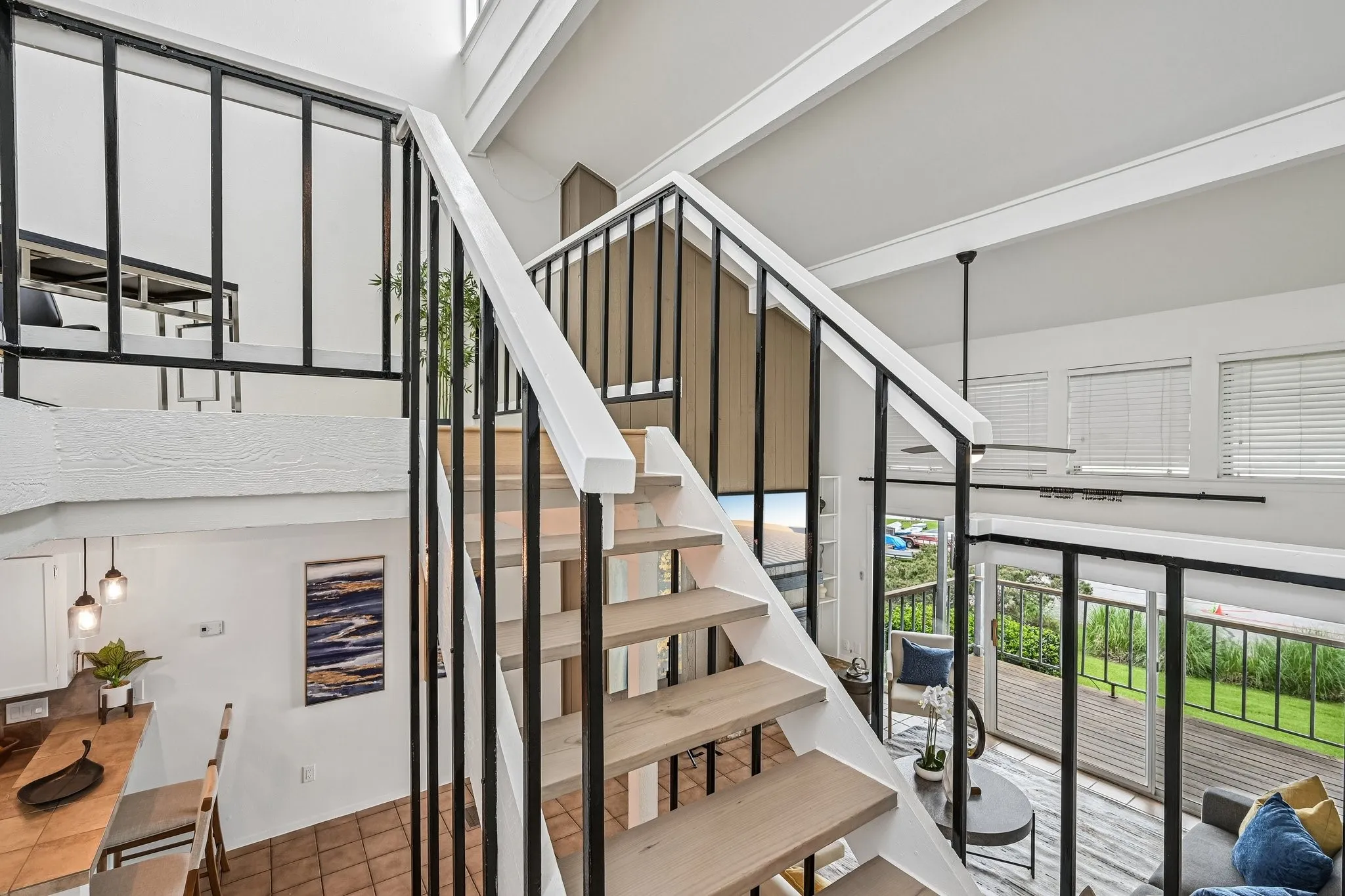 Condominium For Sale in Rockwall County , 300 Rush Creek Drive 5, Heath, Texas 75032, 3 Bedroom, 3 Bathroom, Garage spaces, 1,452 Sqft, built in 1972, mls#21303863, Real Estate Agent in Heath, Homes For Sale in Rockwall county, Homes For Sale in Heath, Realtor in Heath Texas, Real Estate Brokerage Independent Realty Texas, Luminita Cordes Realtor