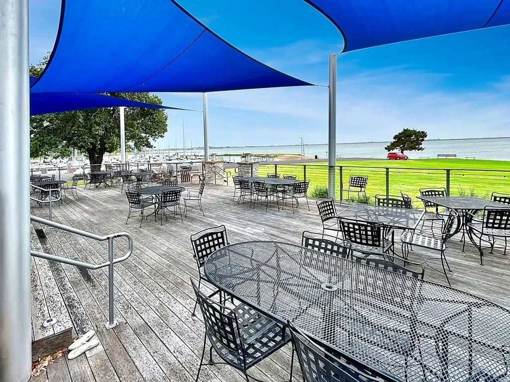 Condominium For Sale in Rockwall County , 300 Rush Creek Drive 5, Heath, Texas 75032, 3 Bedroom, 3 Bathroom, Garage spaces, 1,452 Sqft, built in 1972, mls#21303863, Real Estate Agent in Heath, Homes For Sale in Rockwall county, Homes For Sale in Heath, Realtor in Heath Texas, Real Estate Brokerage Independent Realty Texas, Luminita Cordes Realtor