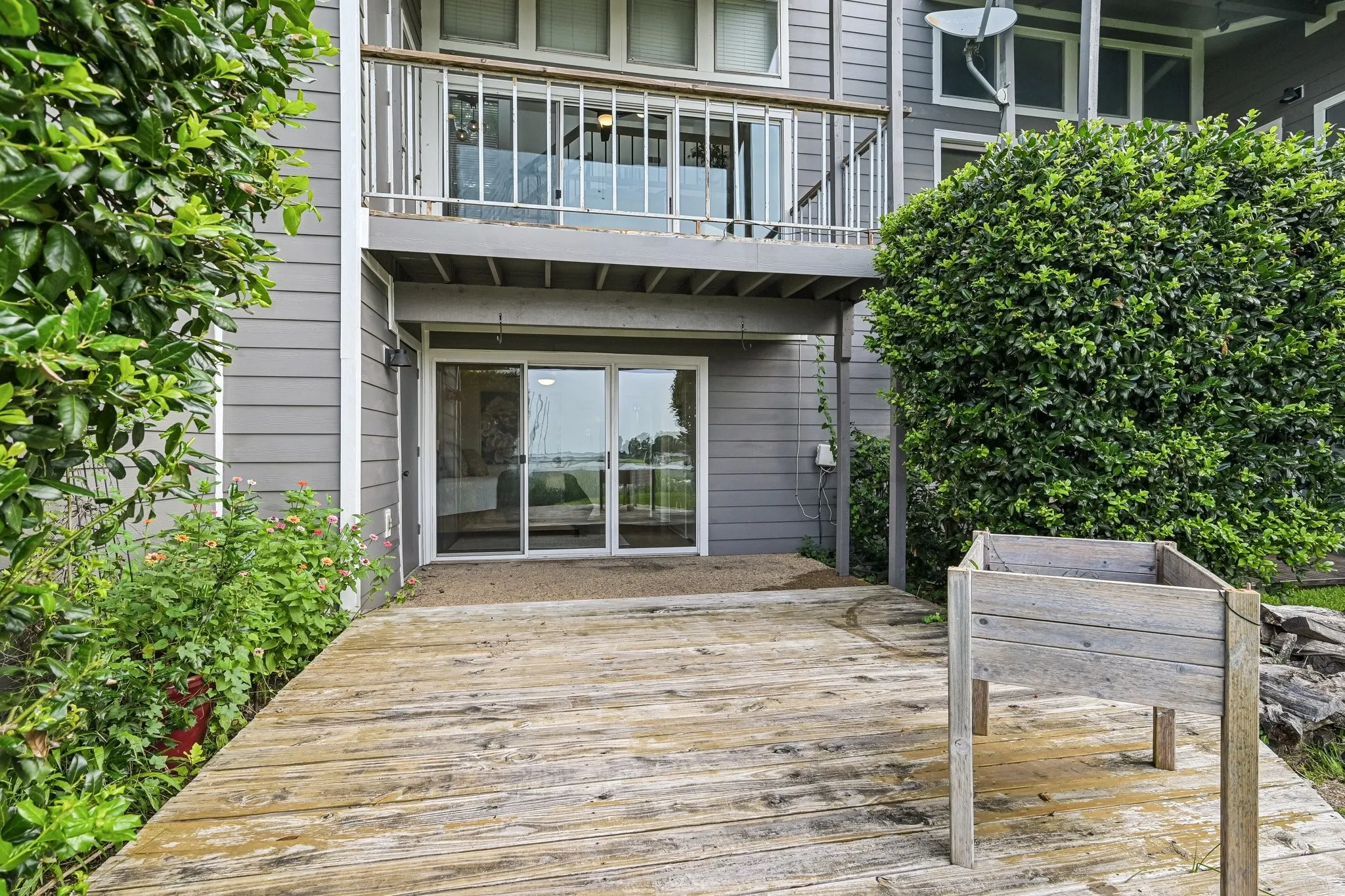 Condominium For Sale in Rockwall County , 300 Rush Creek Drive 5, Heath, Texas 75032, 3 Bedroom, 3 Bathroom, Garage spaces, 1,452 Sqft, built in 1972, mls#21303863, Real Estate Agent in Heath, Homes For Sale in Rockwall county, Homes For Sale in Heath, Realtor in Heath Texas, Real Estate Brokerage Independent Realty Texas, Luminita Cordes Realtor